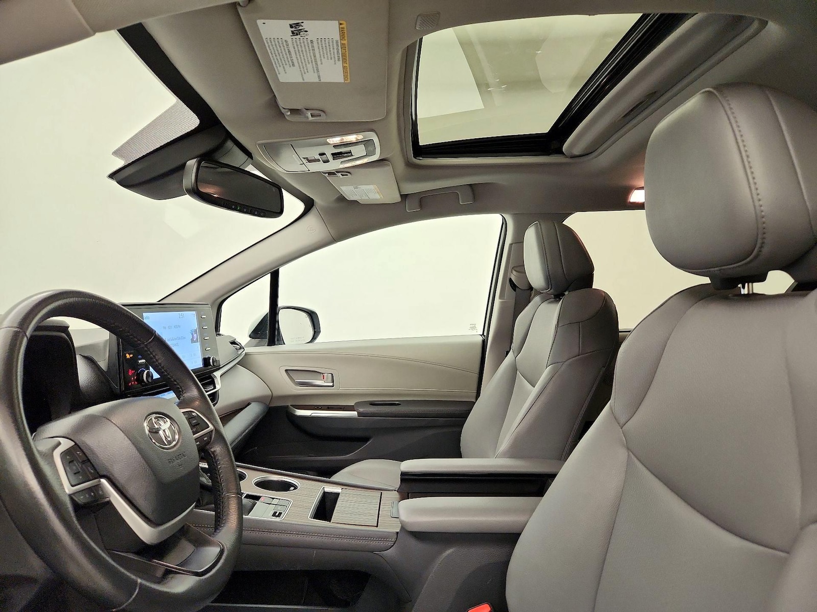 2024 Toyota Sienna XLE - Photo 20