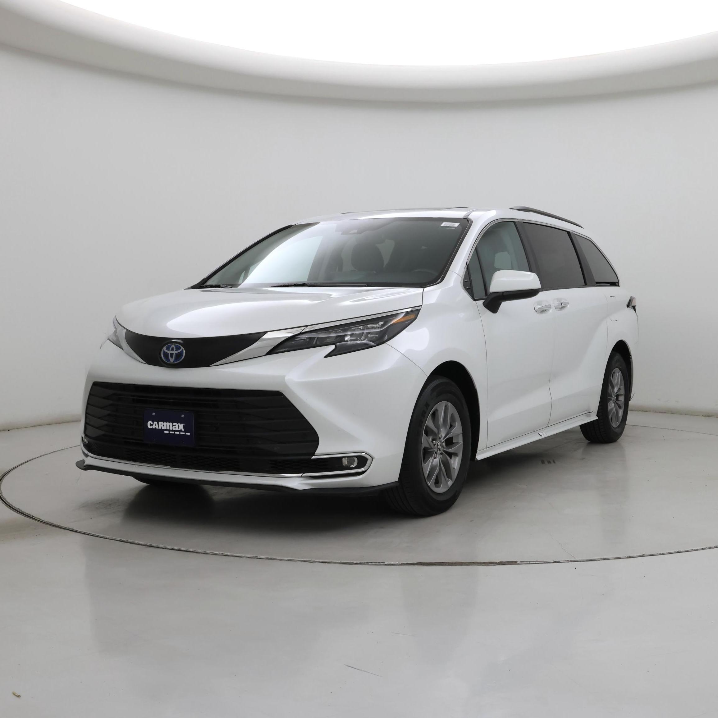 Thumbnail: 2024 Toyota Sienna - 4