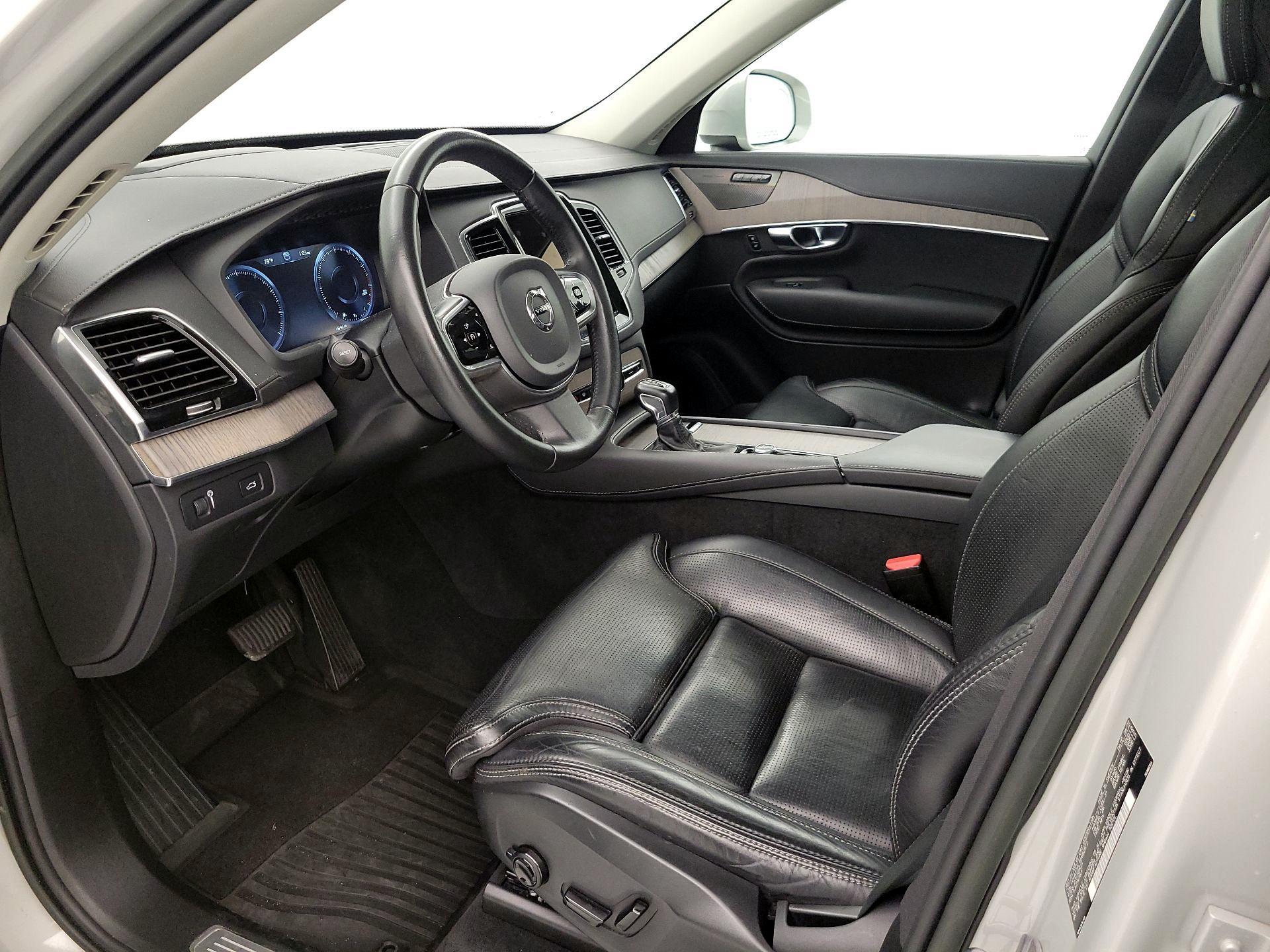 Thumbnail: 2022 Volvo XC90 - 11
