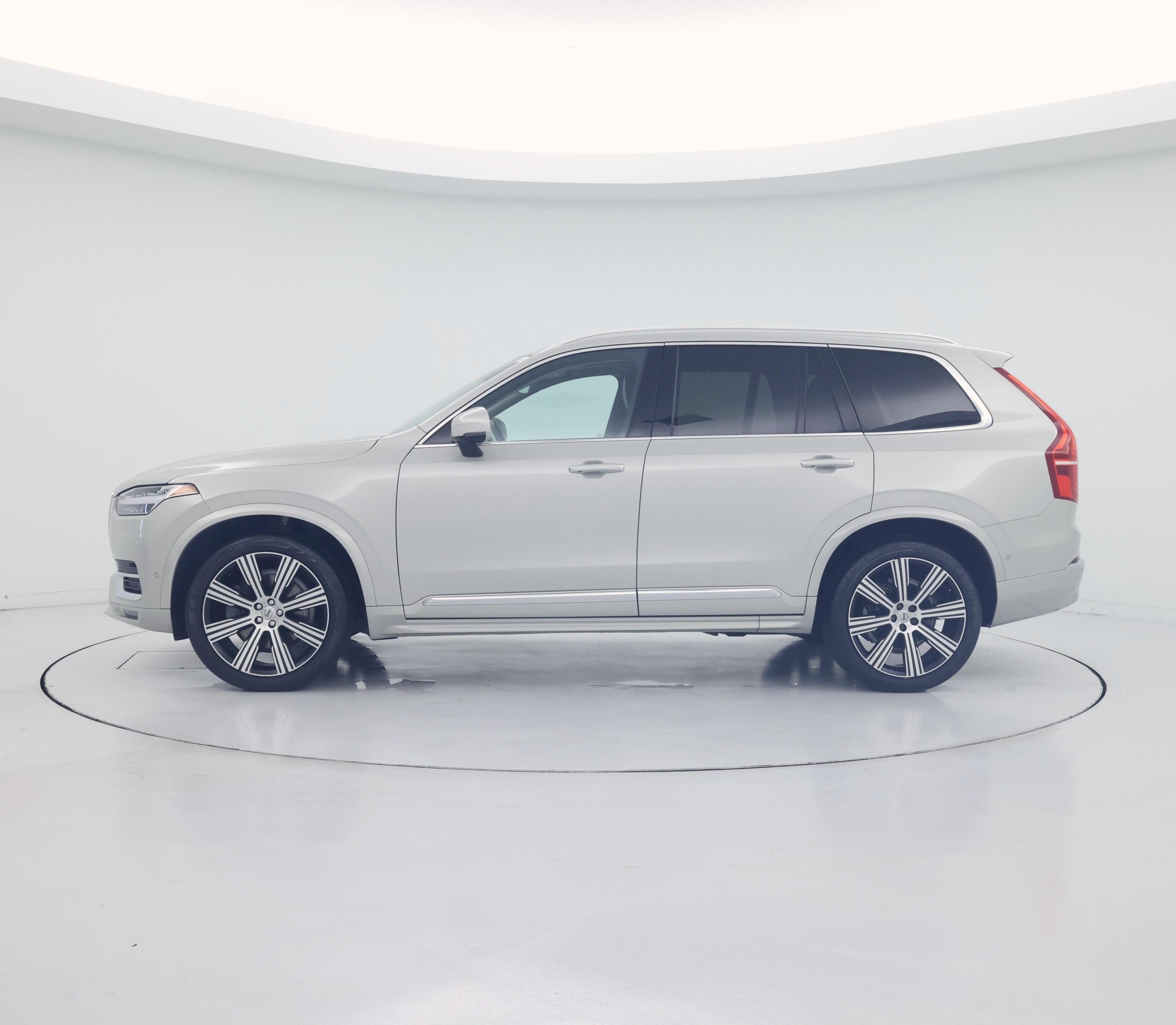 Thumbnail: 2022 Volvo XC90 - 3