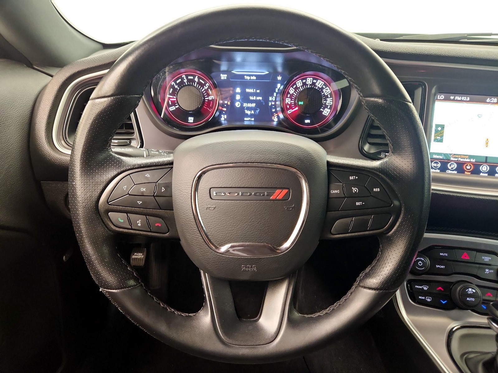 2022 Dodge Challenger SXT - Photo 11