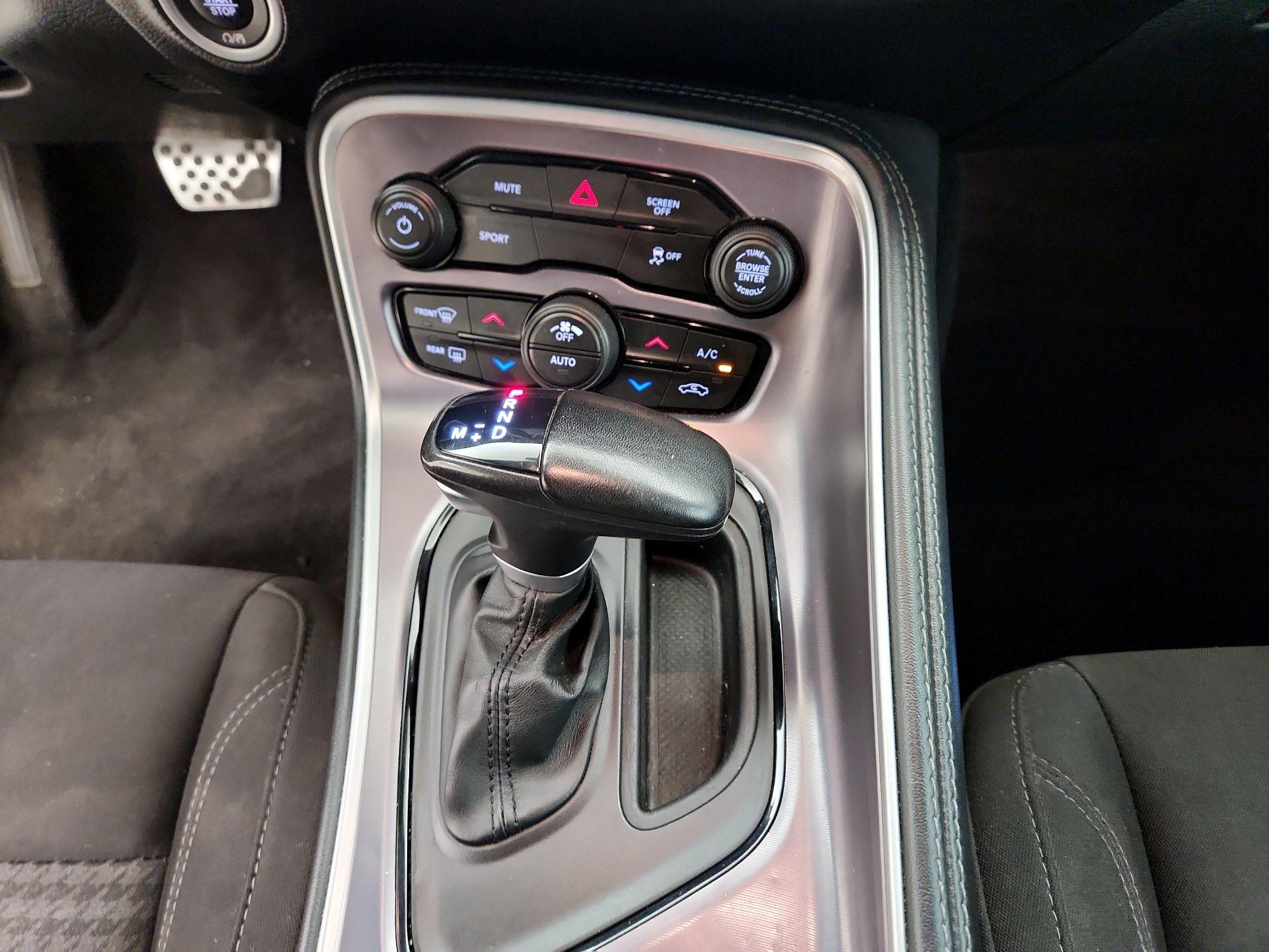 Thumbnail: 2022 Dodge Challenger - 18