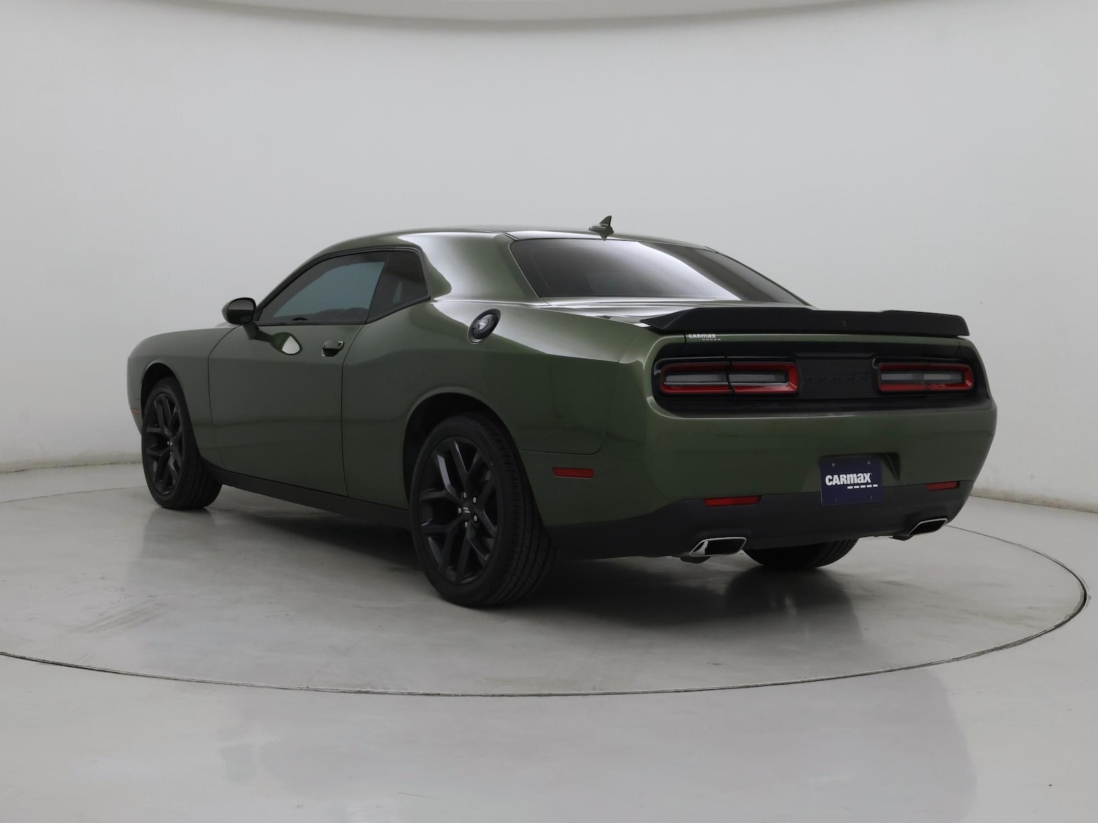 2022 Dodge Challenger SXT - Photo 3