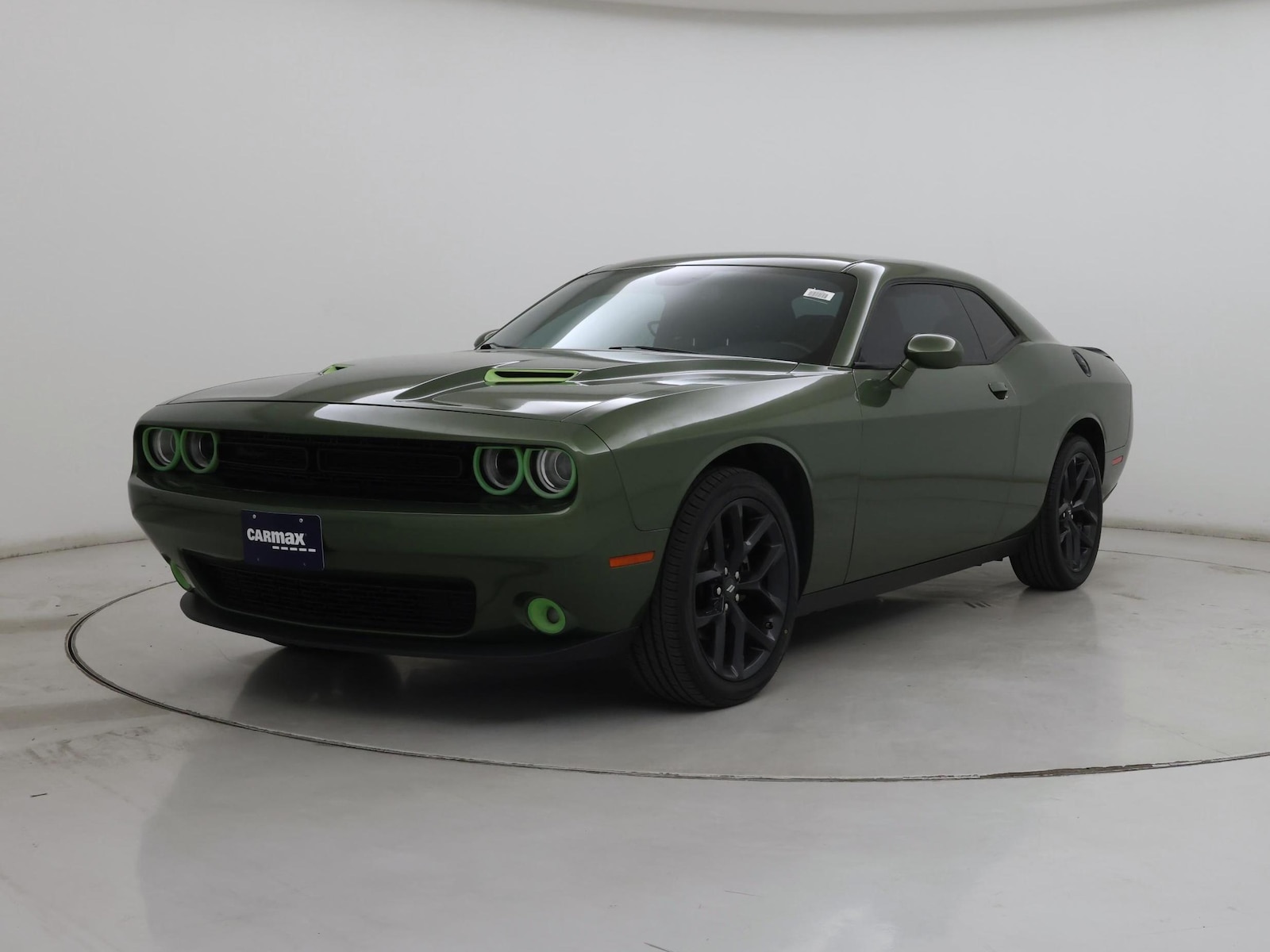 2022 Dodge Challenger SXT - Photo 5