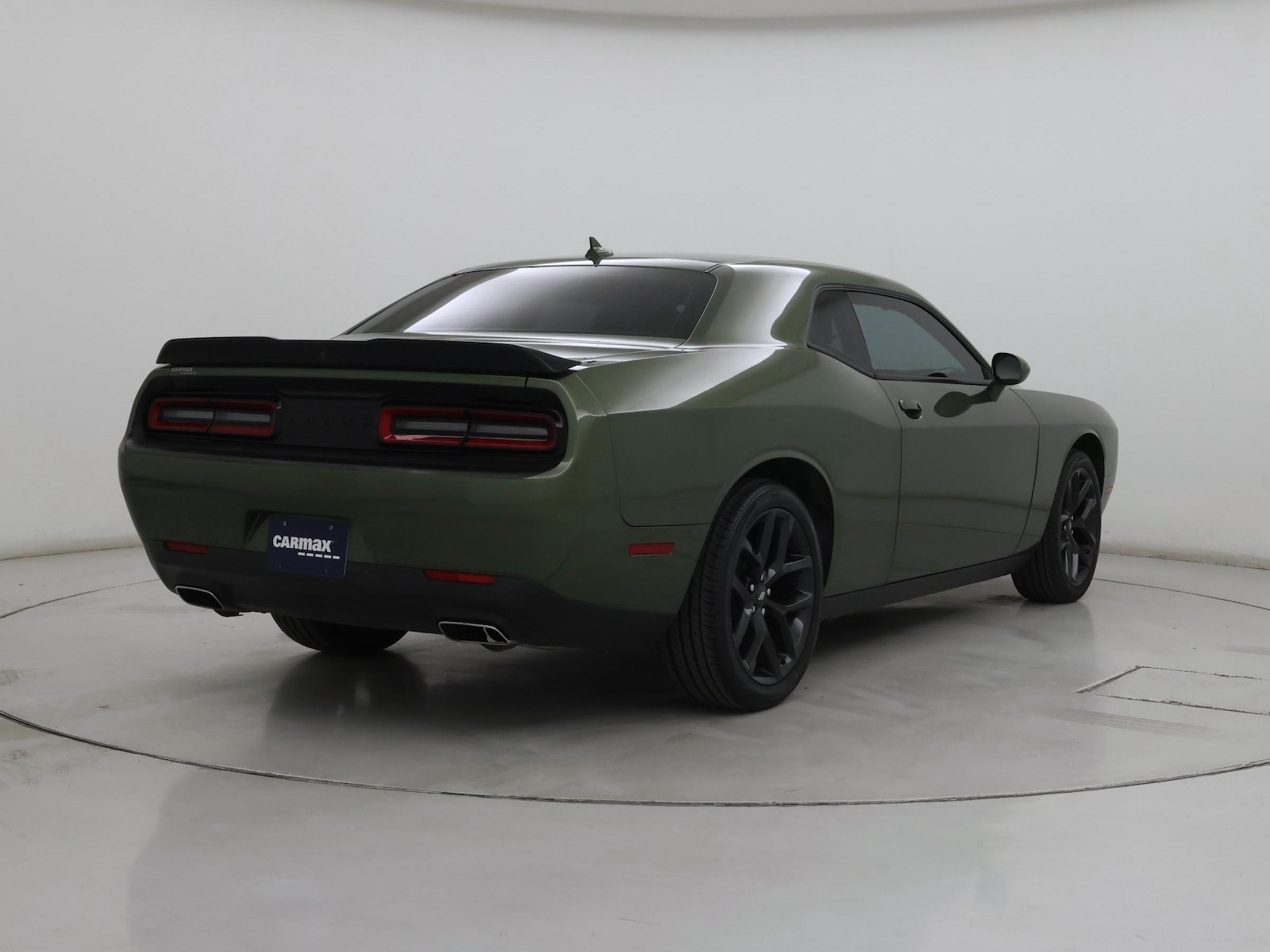2022 Dodge Challenger SXT - Photo 9