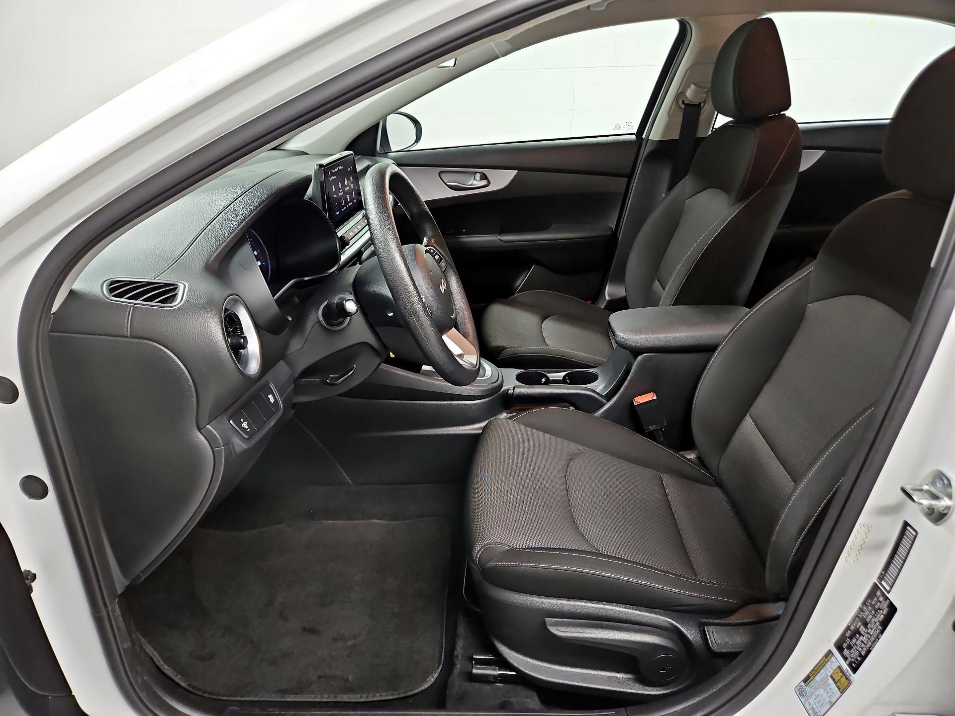 Thumbnail: 2024 Kia Forte - 11