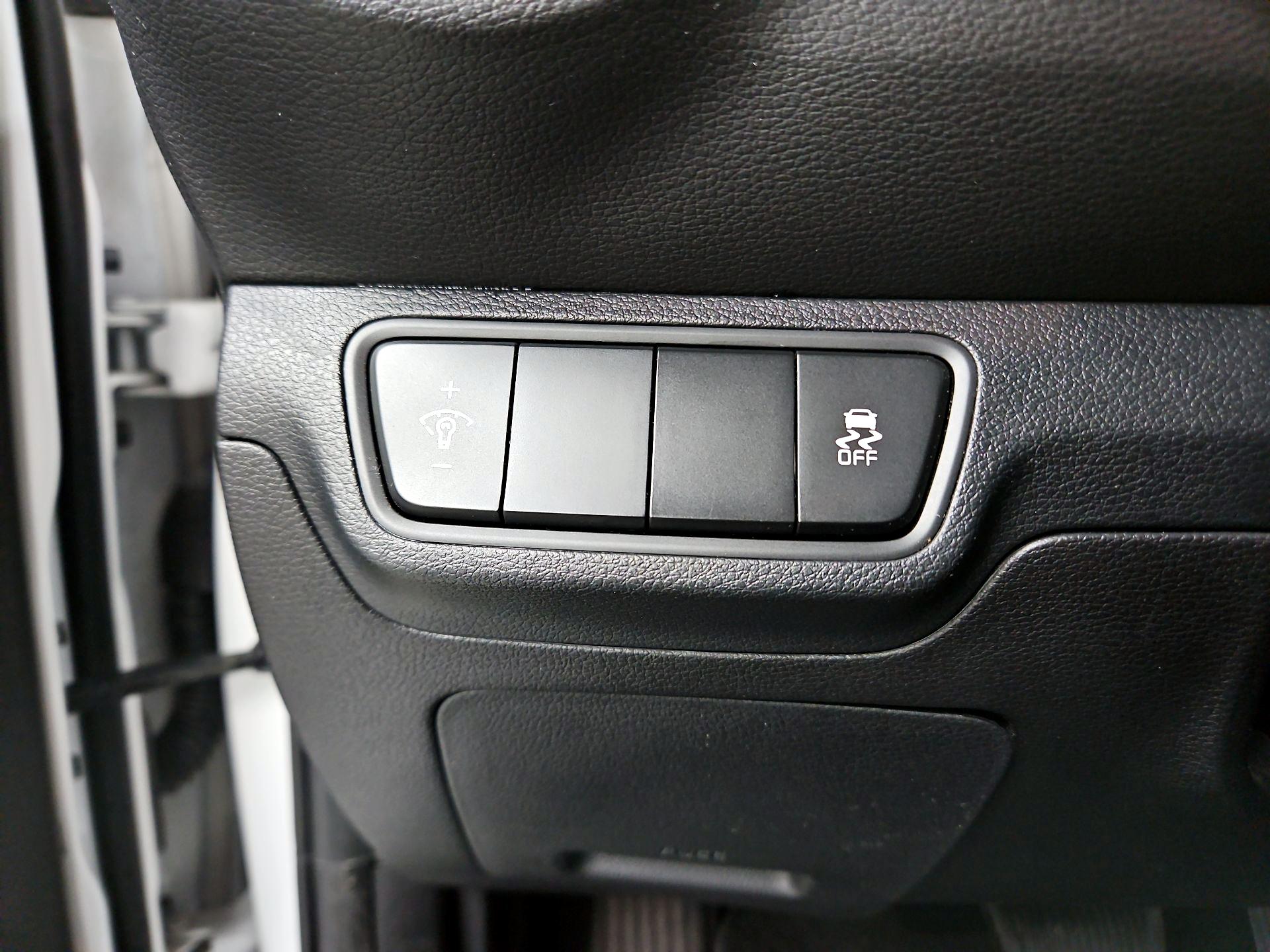 Thumbnail: 2024 Kia Forte - 13