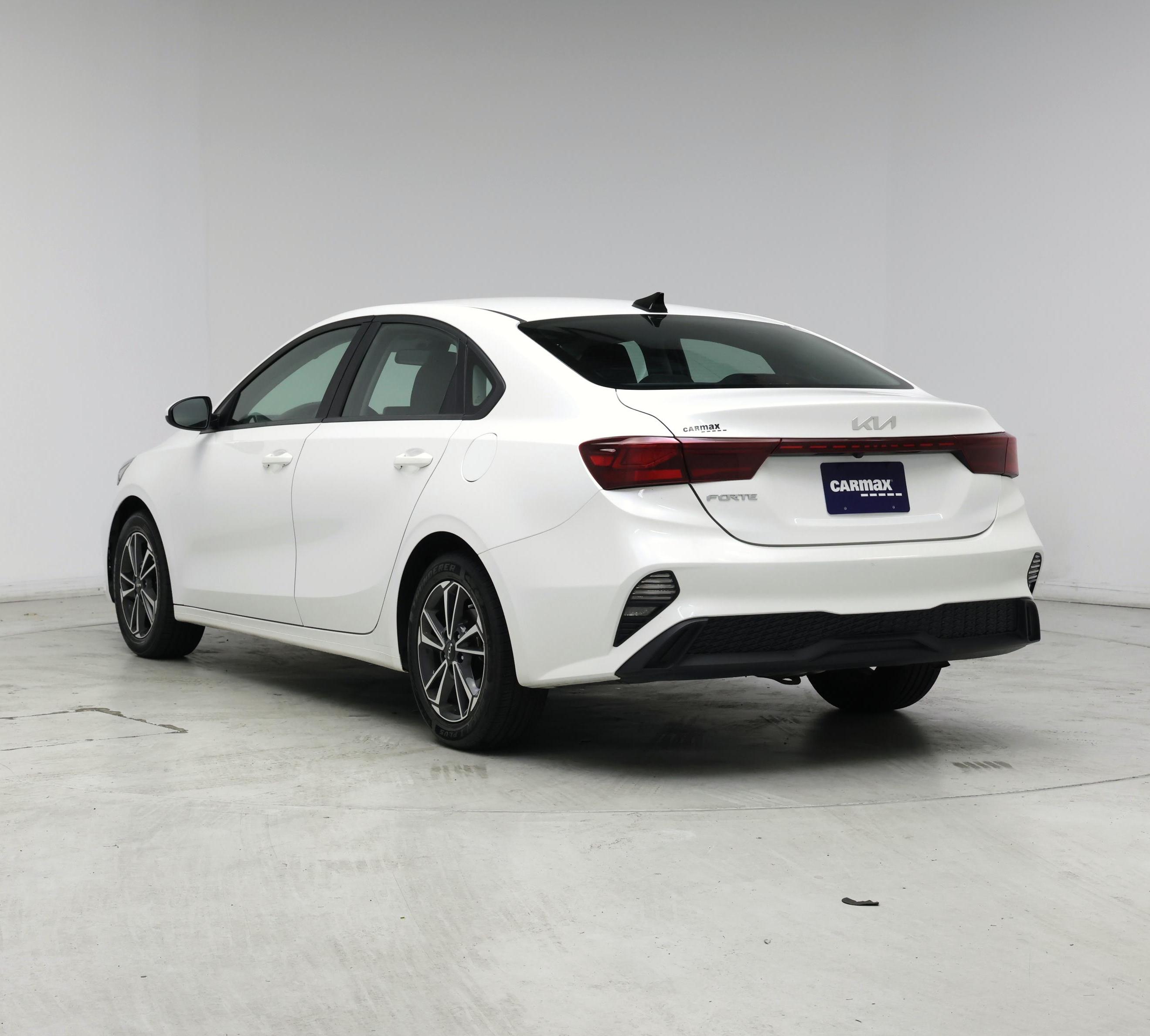 Thumbnail: 2024 Kia Forte - 2