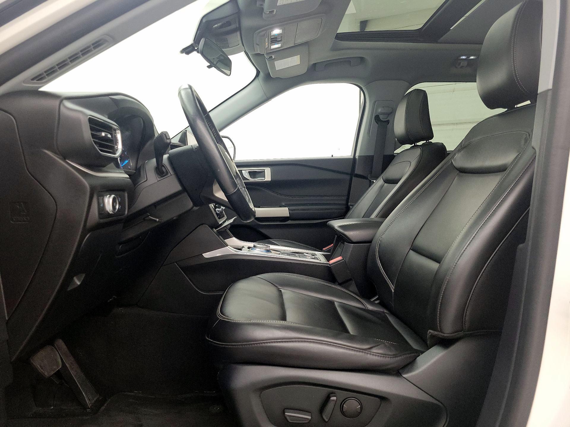 Thumbnail: 2022 Ford Explorer - 11