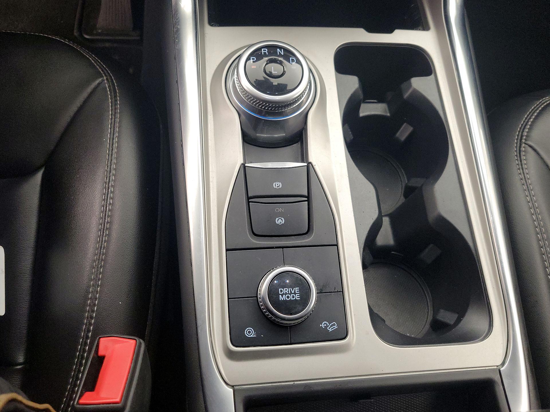 Thumbnail: 2022 Ford Explorer - 18