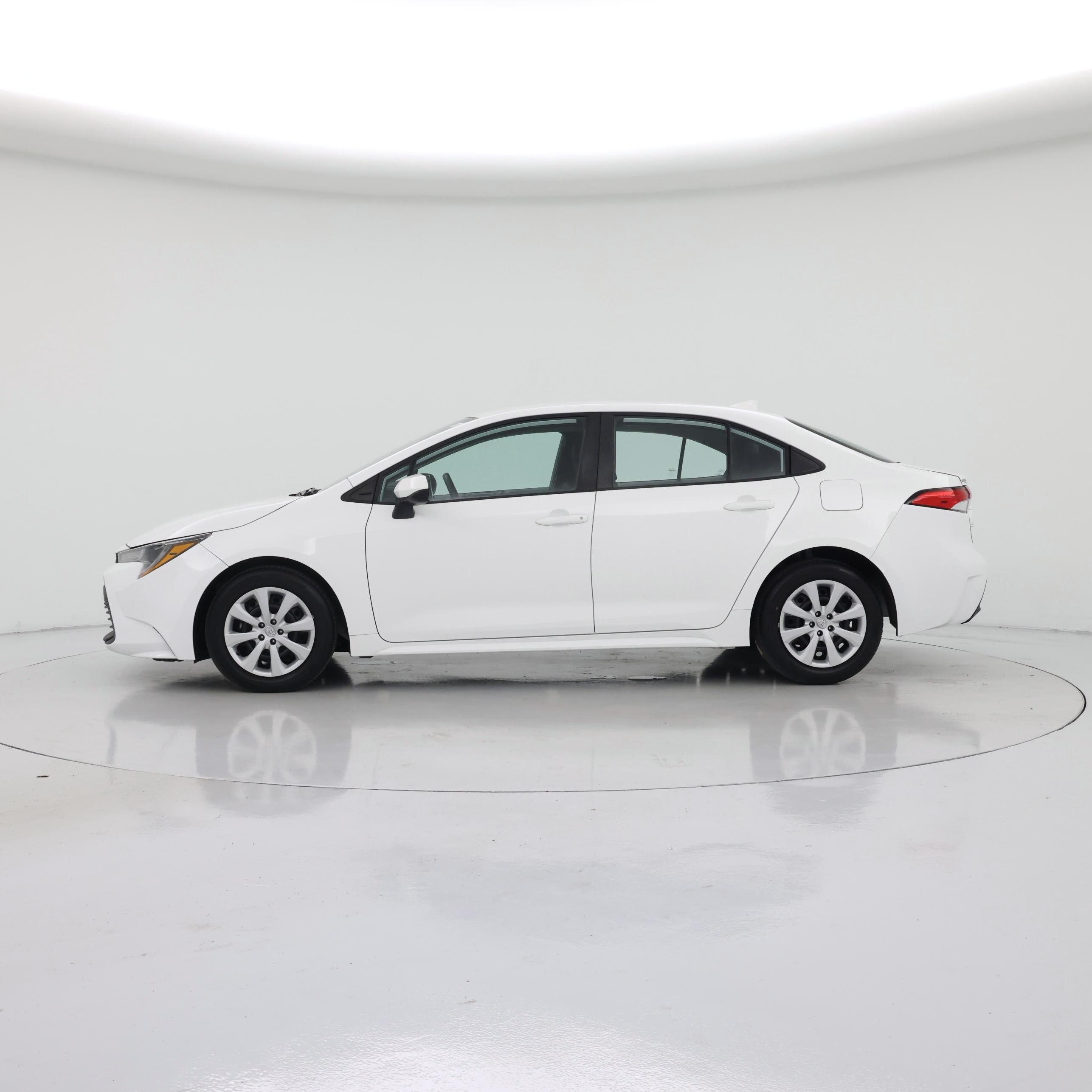 Thumbnail: 2023 Toyota Corolla - 3