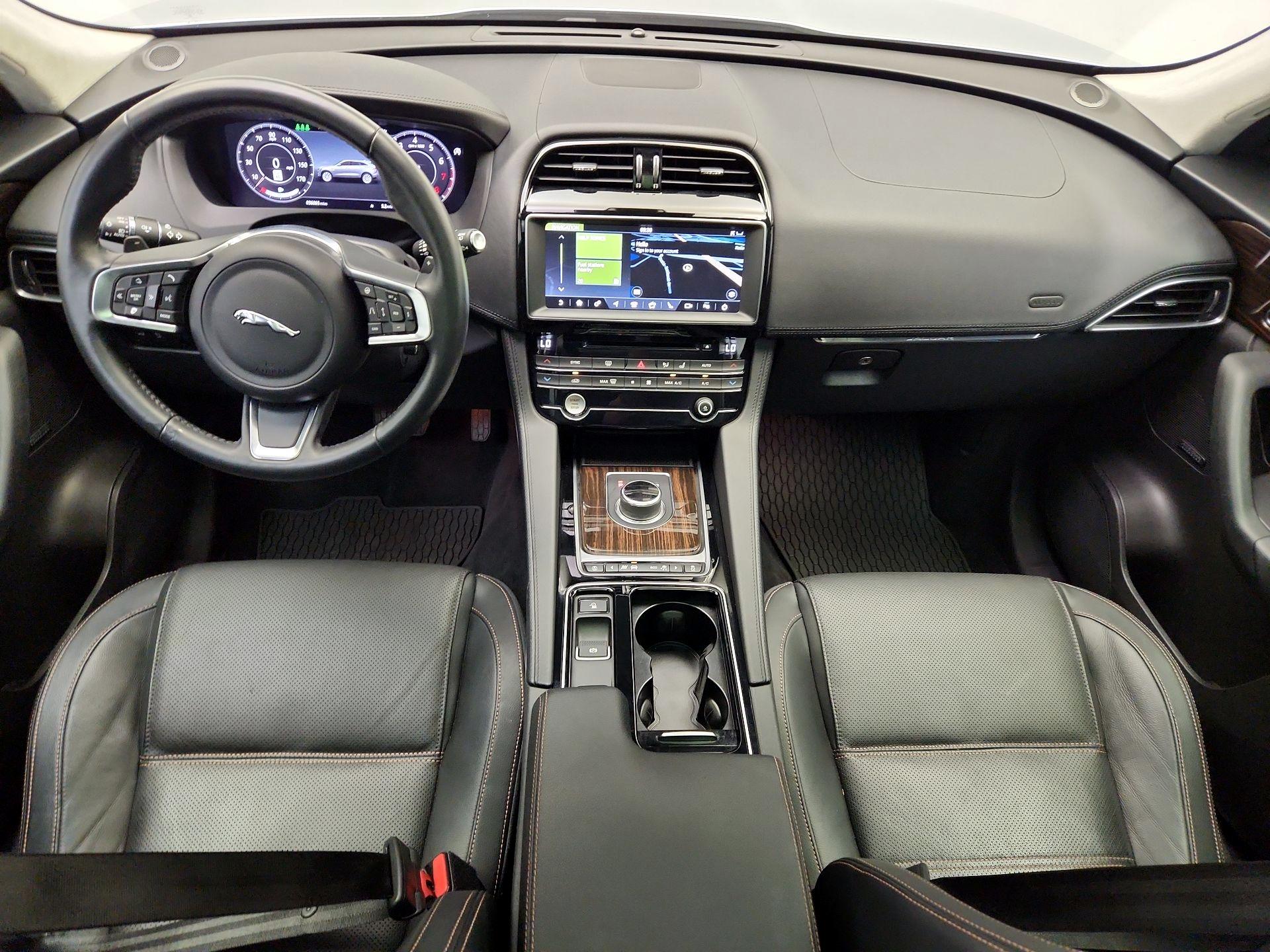 Thumbnail: 2020 Jaguar F-Pace - 9
