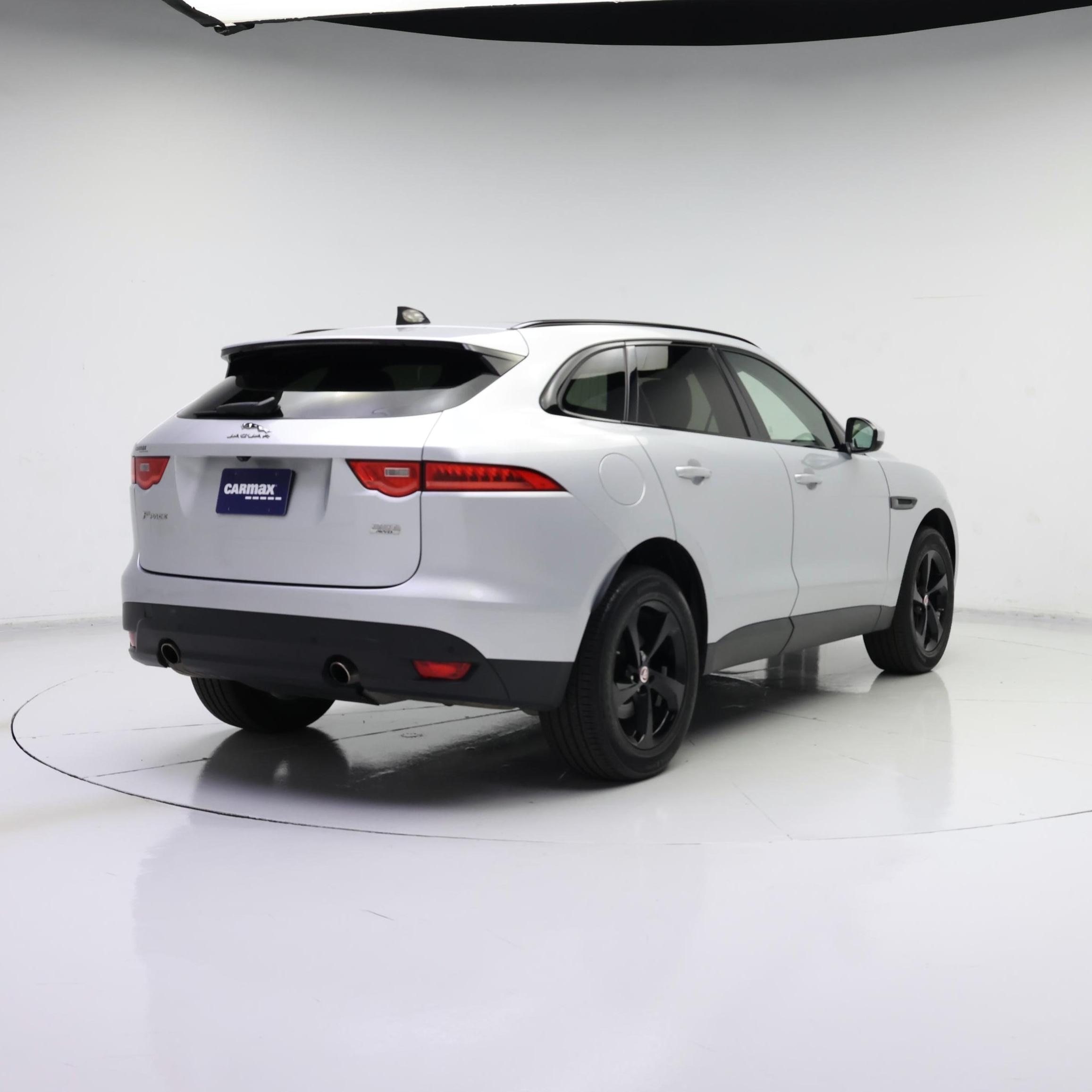Thumbnail: 2020 Jaguar F-Pace - 8