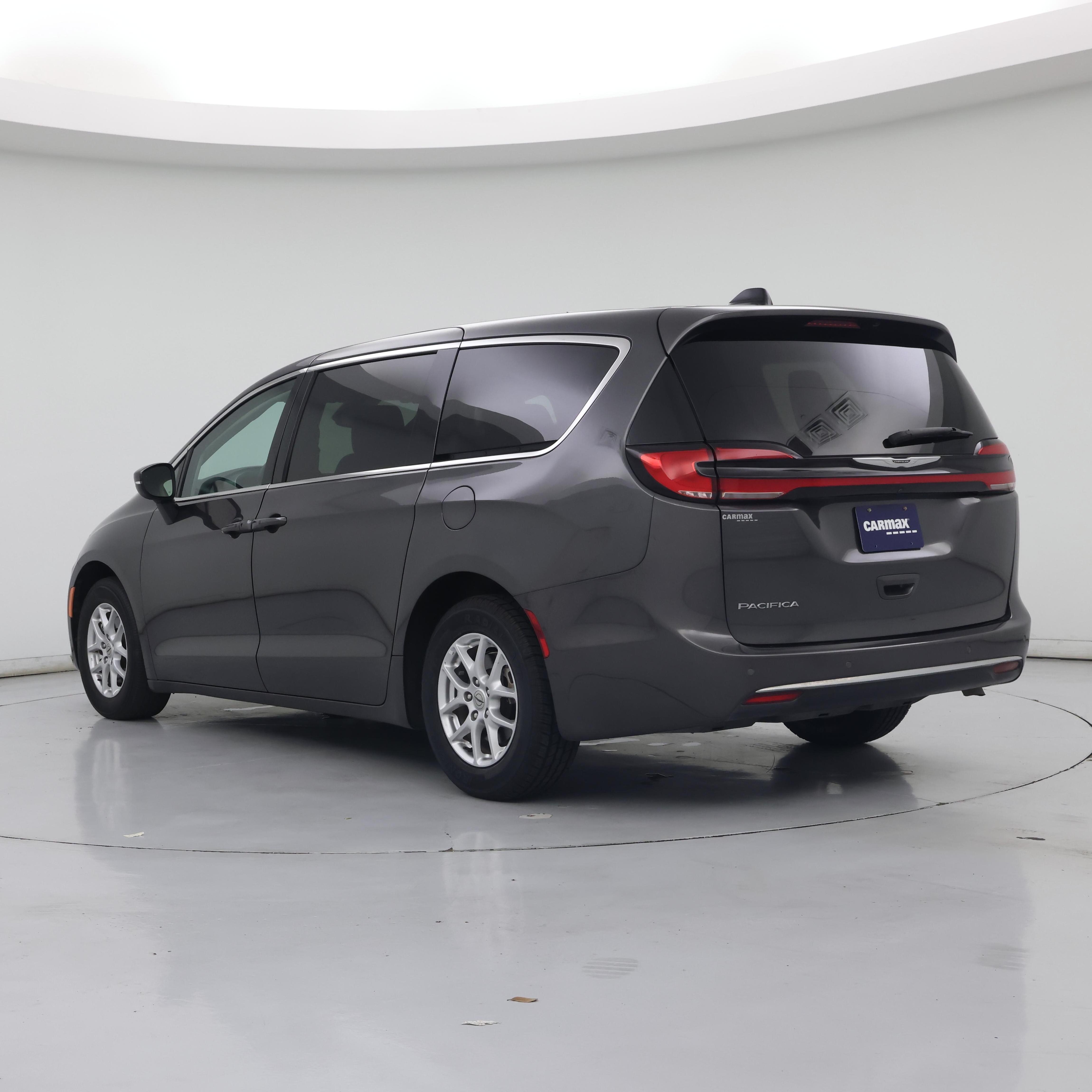 Thumbnail: 2023 Chrysler Pacifica - 2