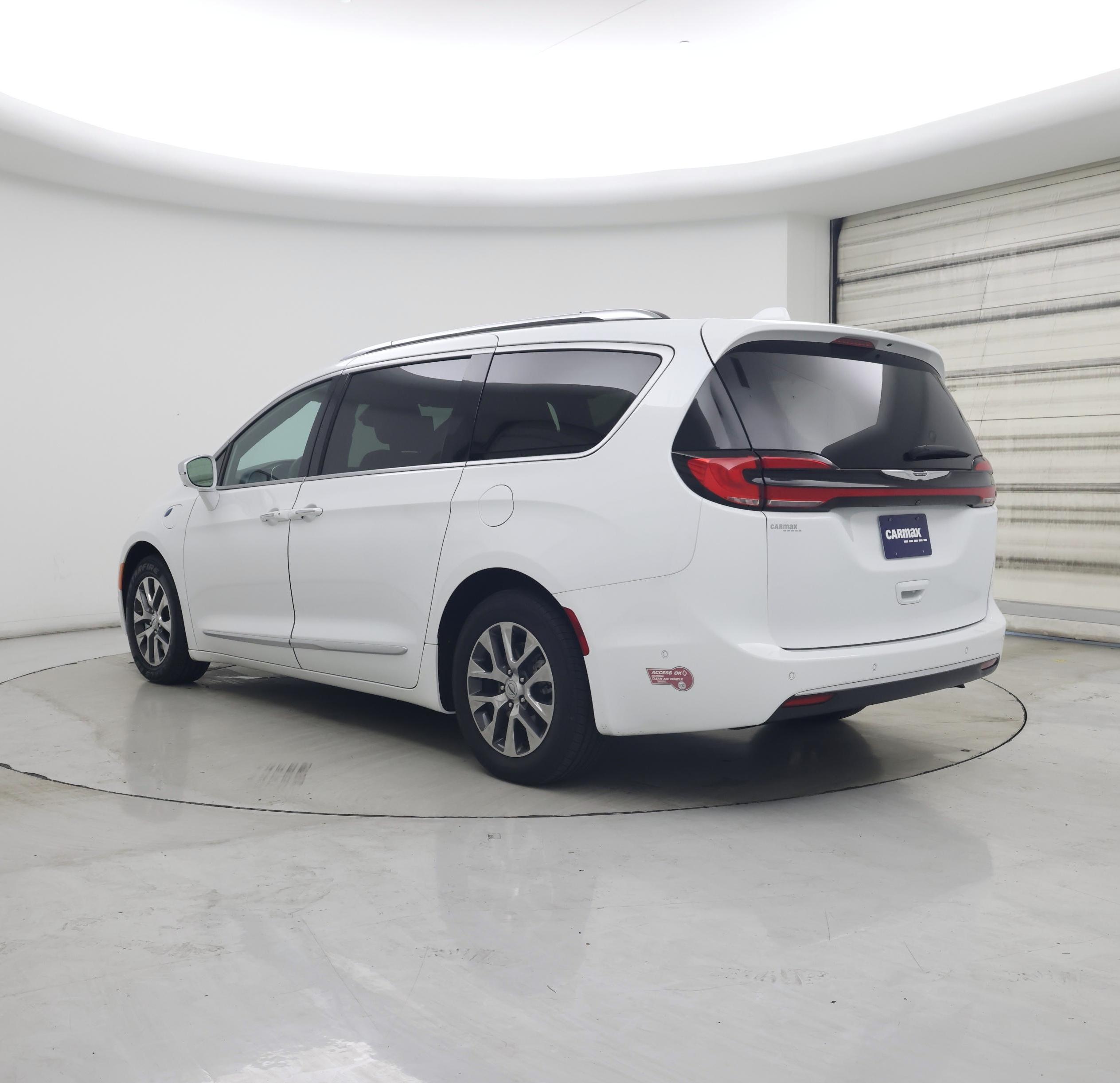 Thumbnail: 2022 Chrysler Pacifica - 2