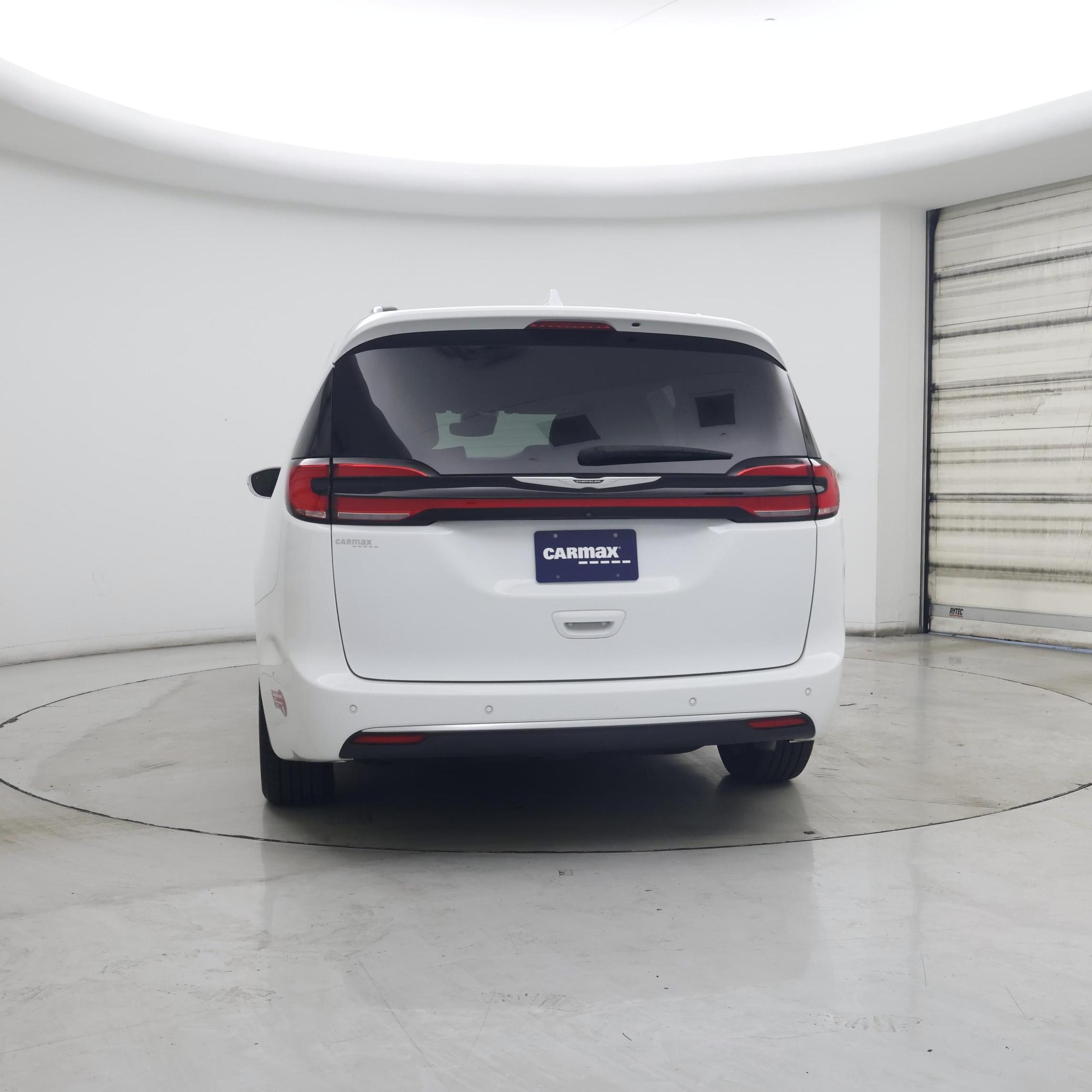 Thumbnail: 2022 Chrysler Pacifica - 6
