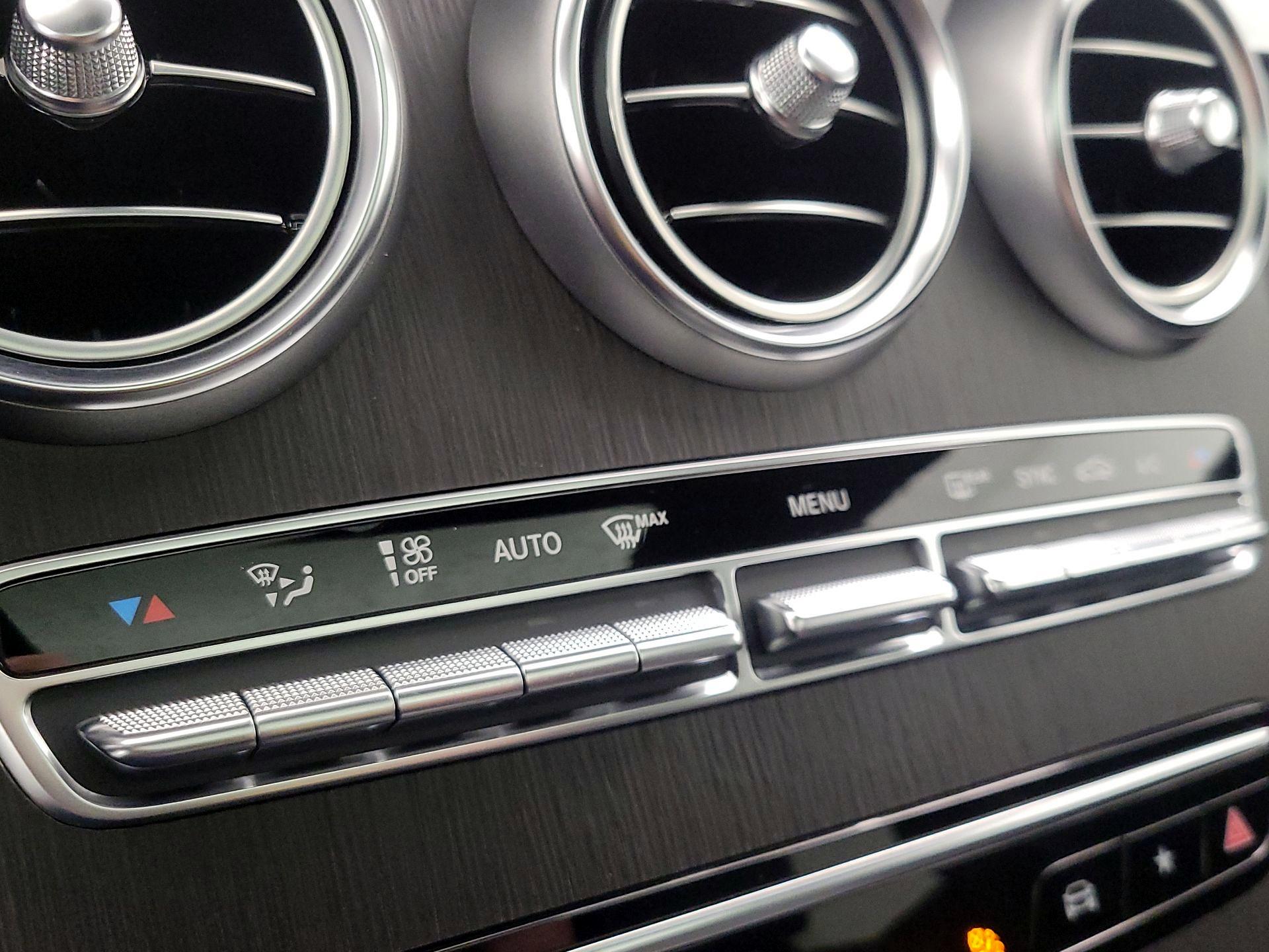 Thumbnail: 2022 Mercedes-Benz GLC - 16