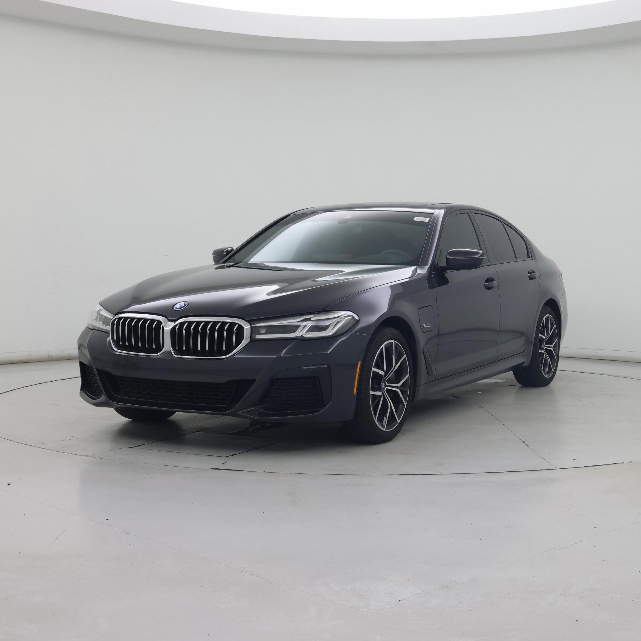 Thumbnail: 2023 BMW 5 Series - 4