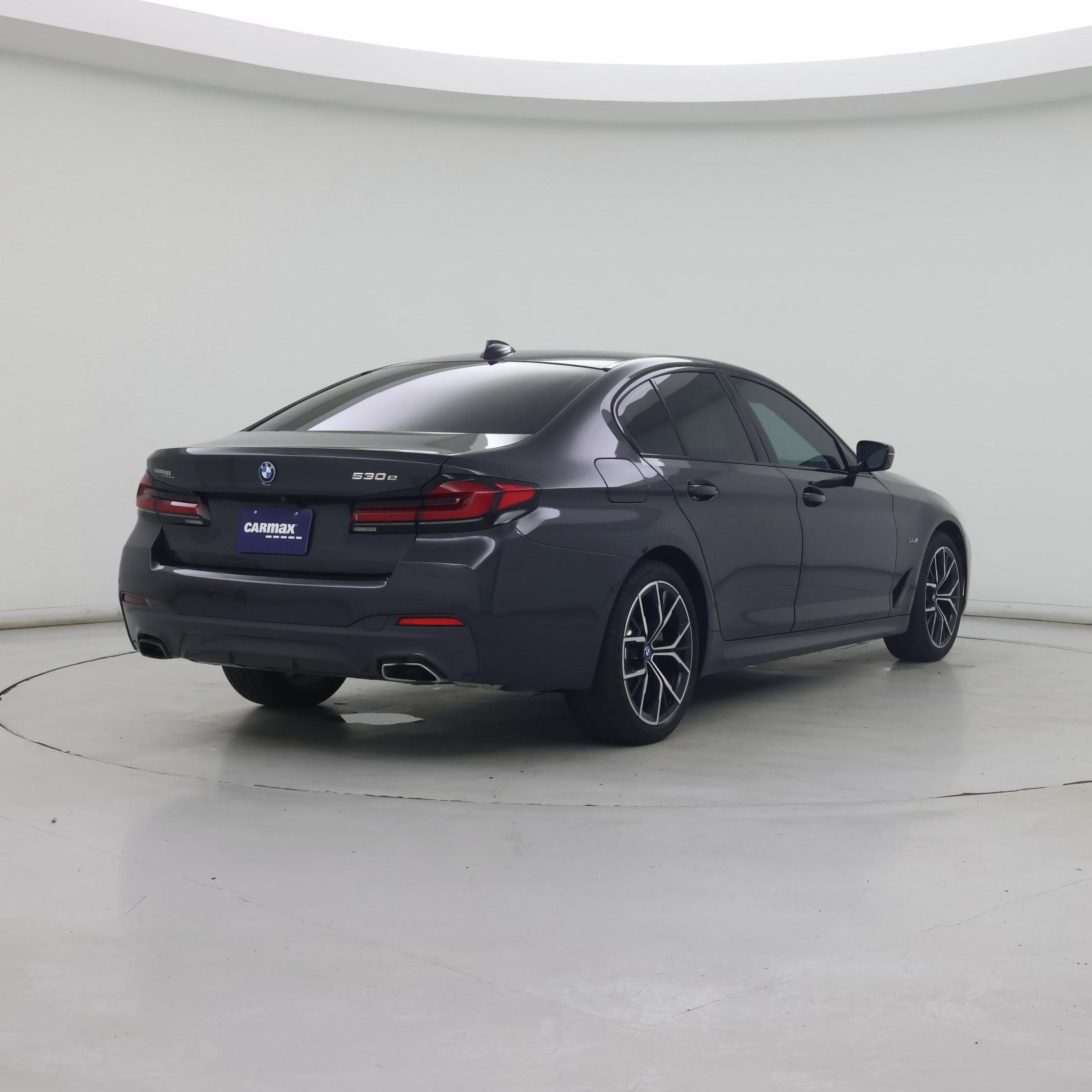 Thumbnail: 2023 BMW 5 Series - 8