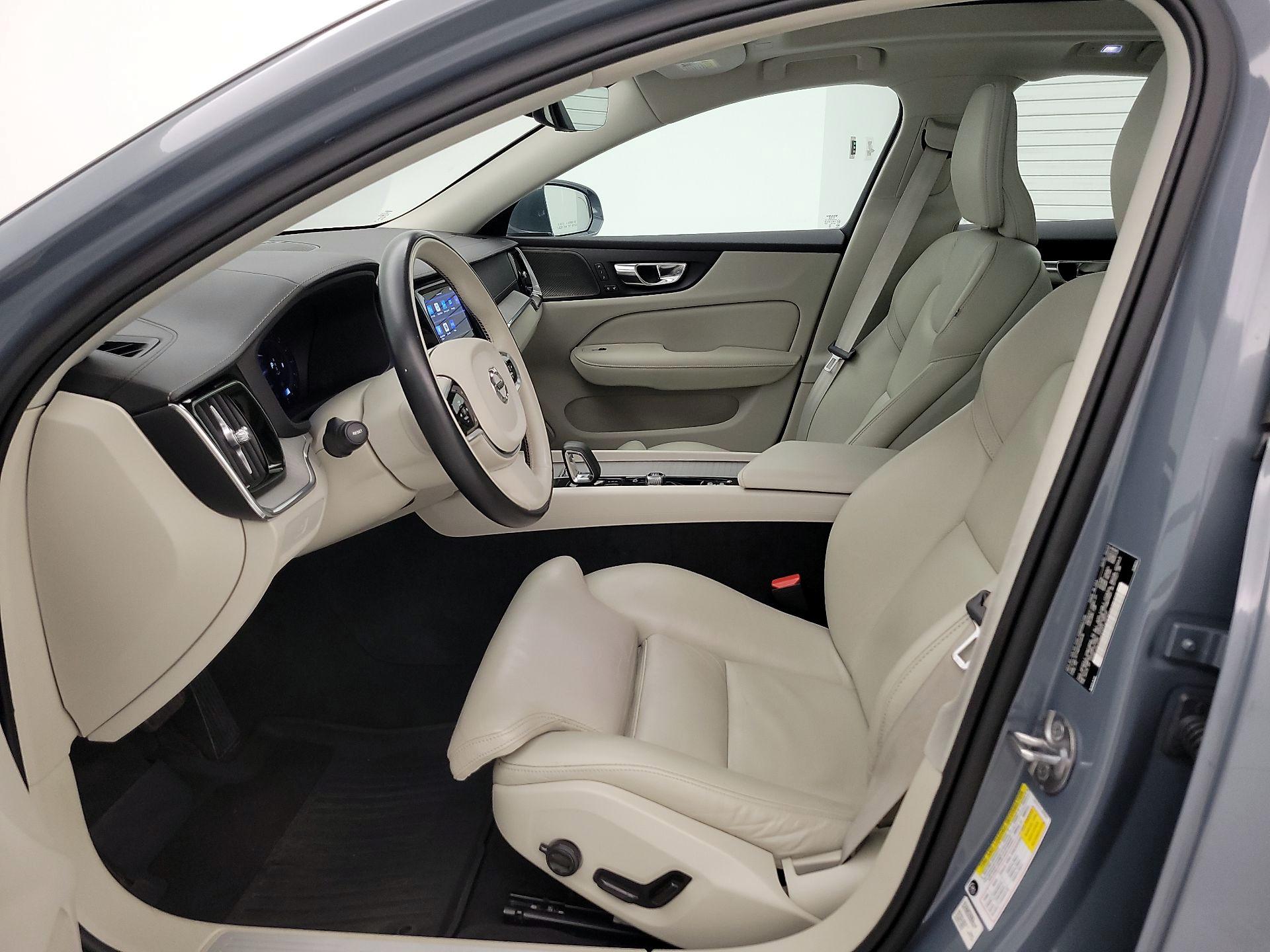 Thumbnail: 2023 Volvo S60 - 11