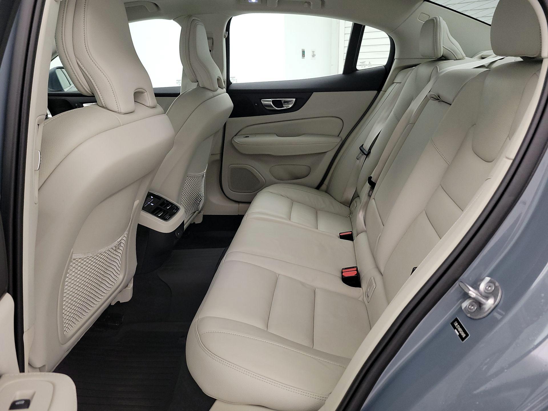 Thumbnail: 2023 Volvo S60 - 20