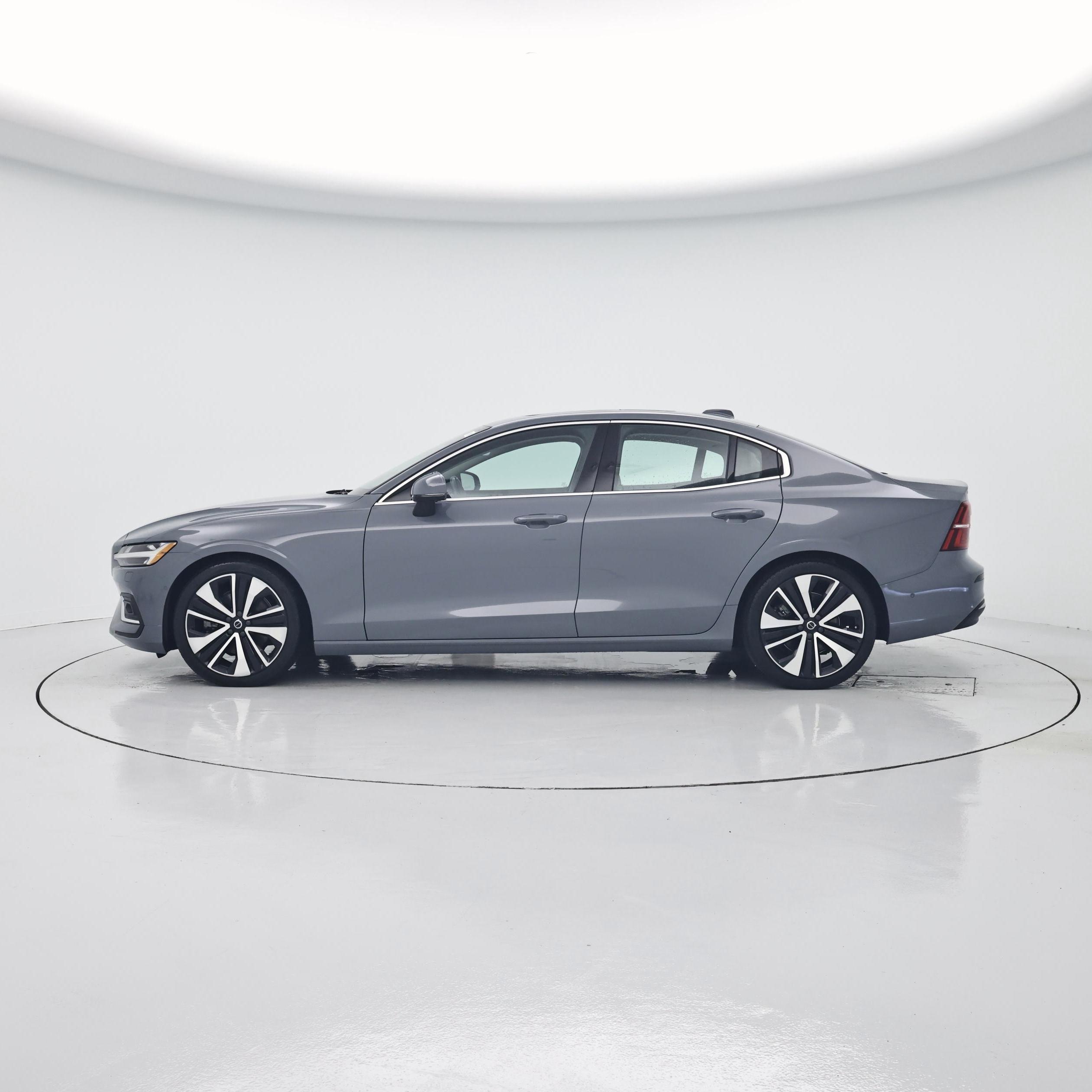 Thumbnail: 2023 Volvo S60 - 3