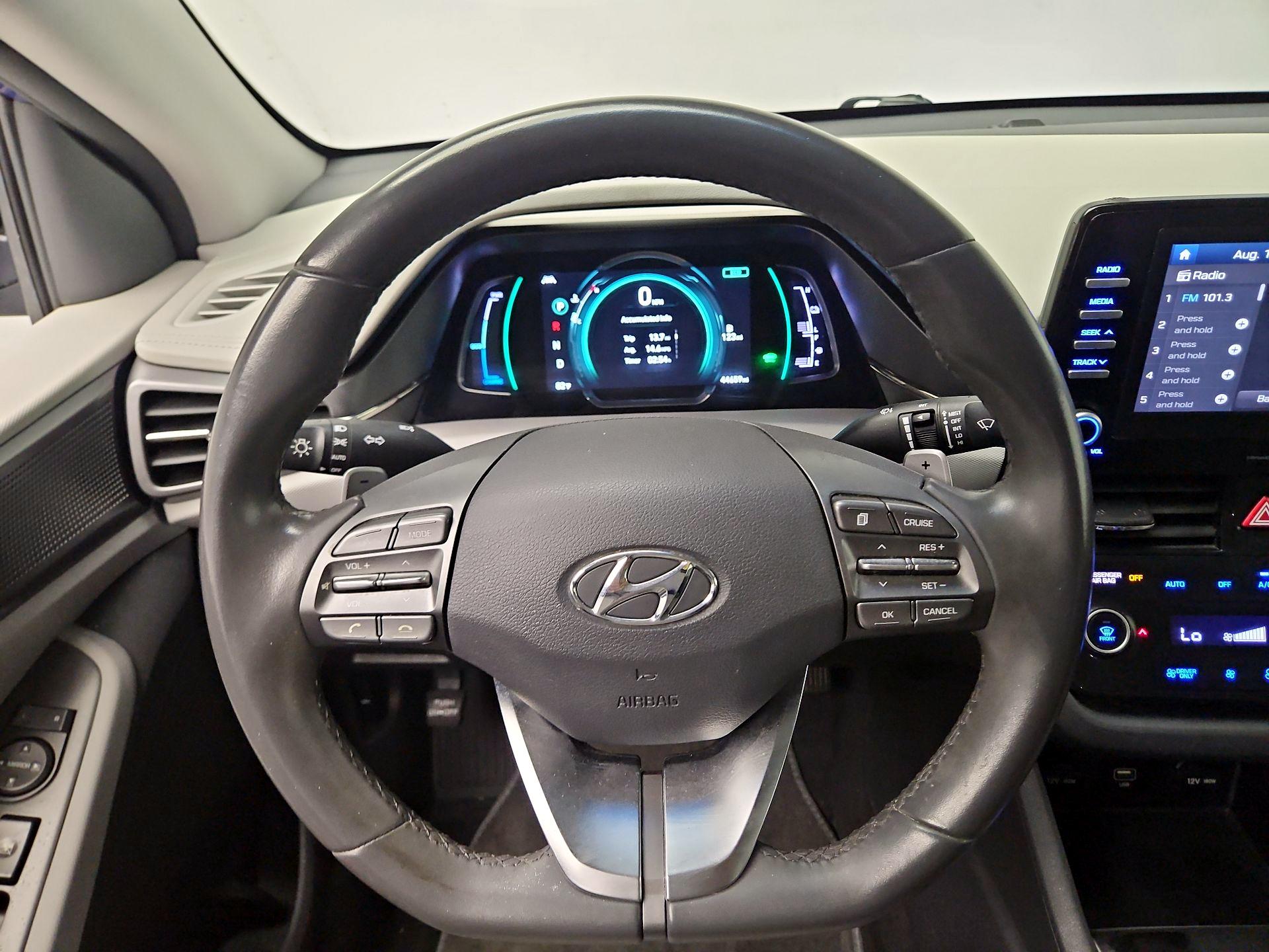 Thumbnail: 2020 Hyundai Ioniq - 10