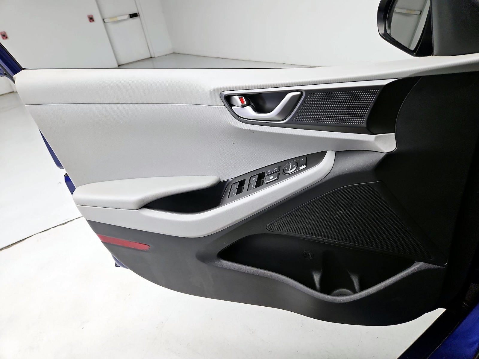 2020 Hyundai IONIQ SE - Photo 13