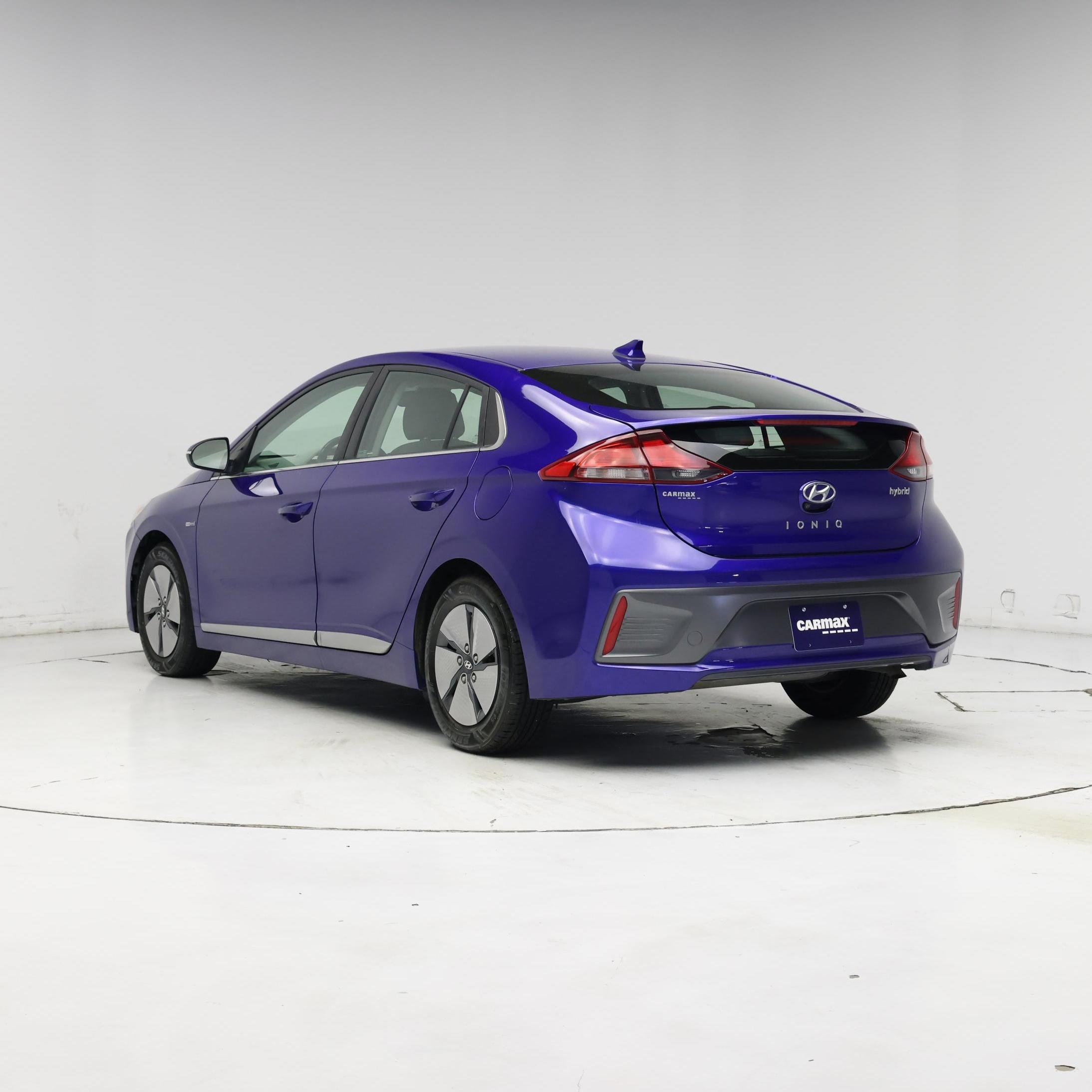 Thumbnail: 2020 Hyundai Ioniq - 2