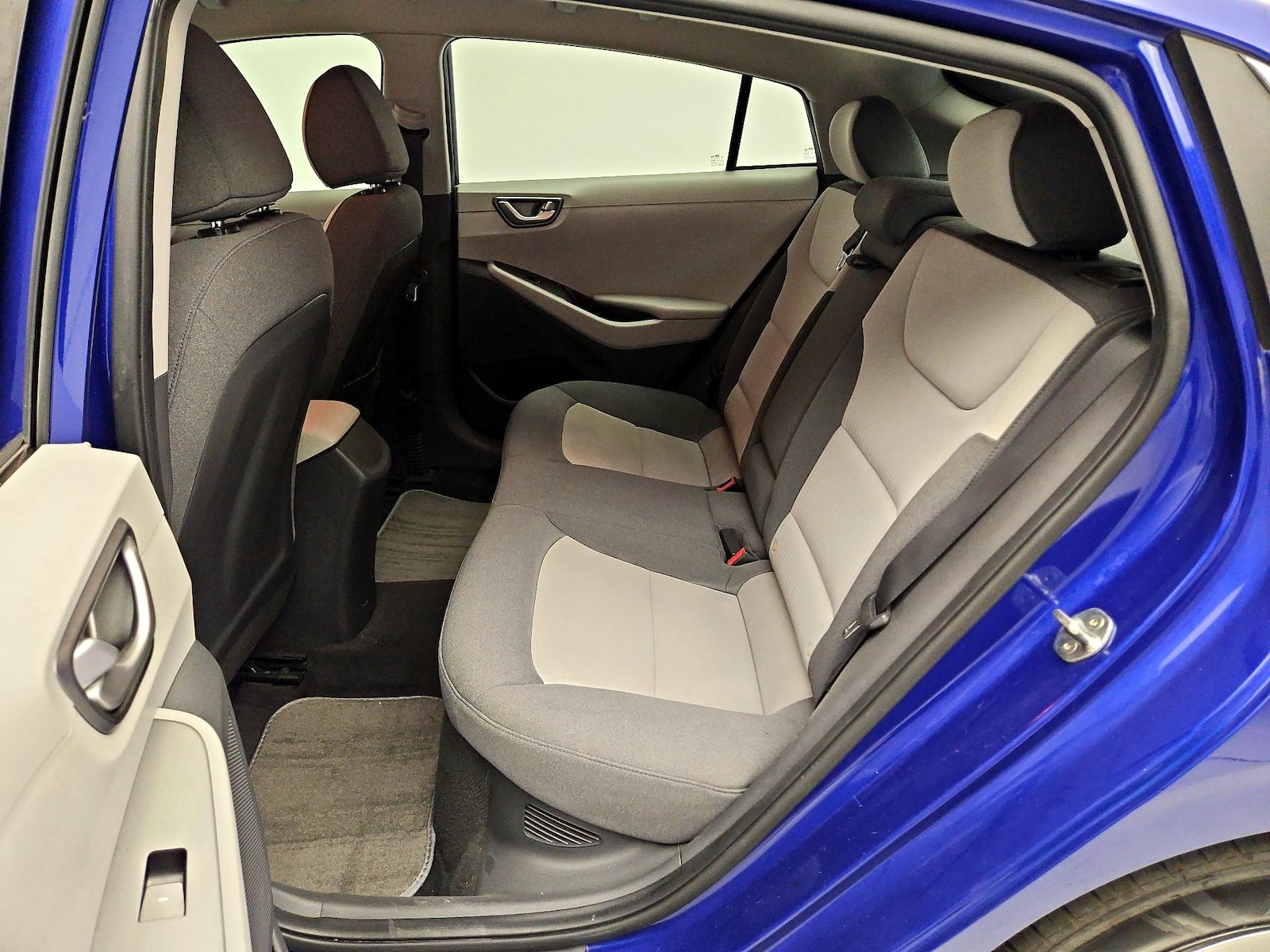 2020 Hyundai IONIQ SE - Photo 20