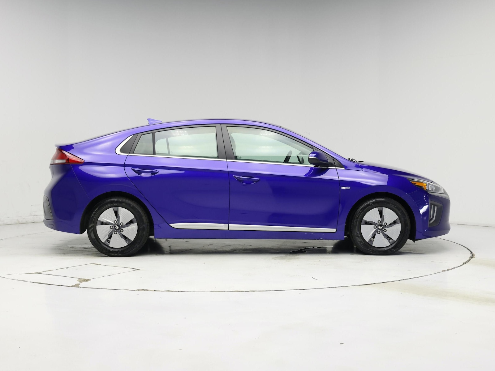 2020 Hyundai IONIQ SE - Photo 8