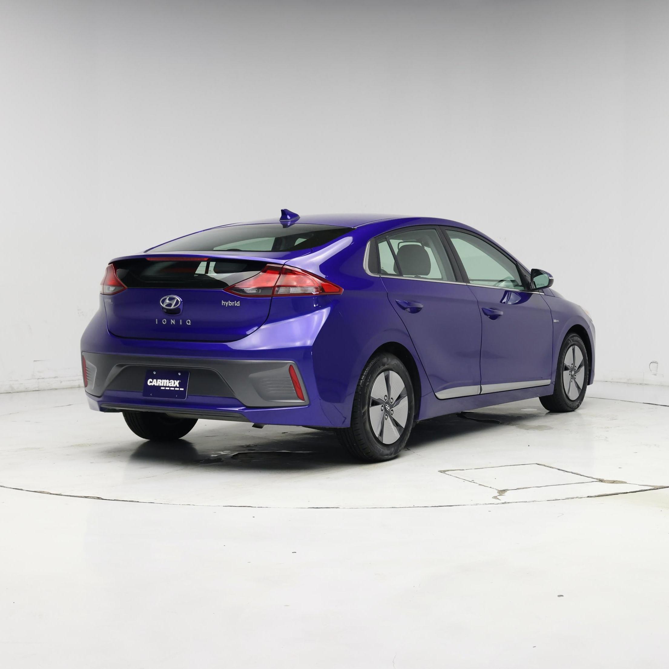 Thumbnail: 2020 Hyundai Ioniq - 8