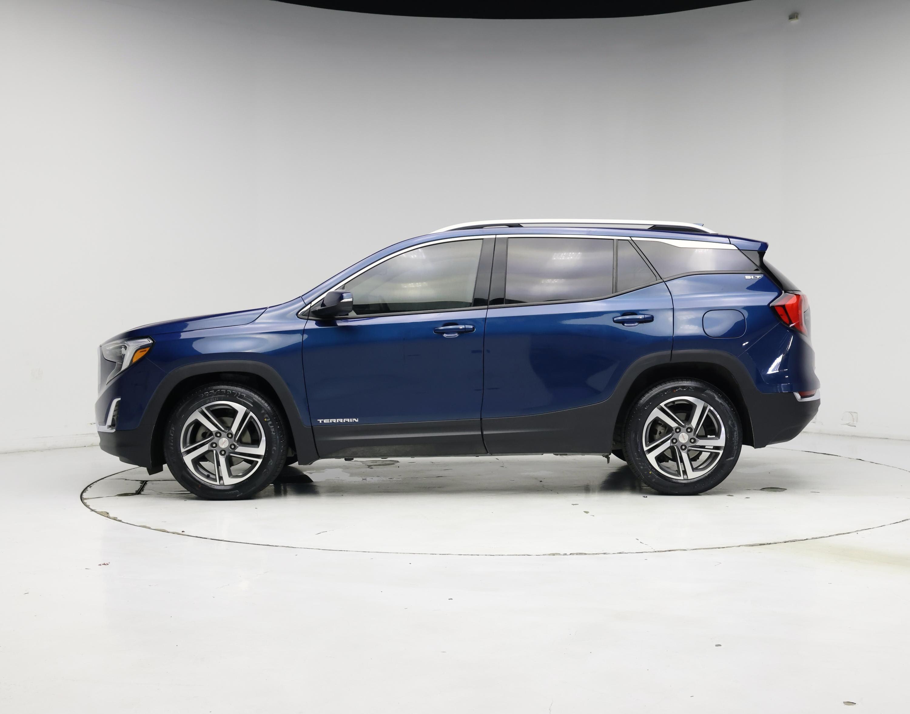 Thumbnail: 2021 GMC Terrain - 3