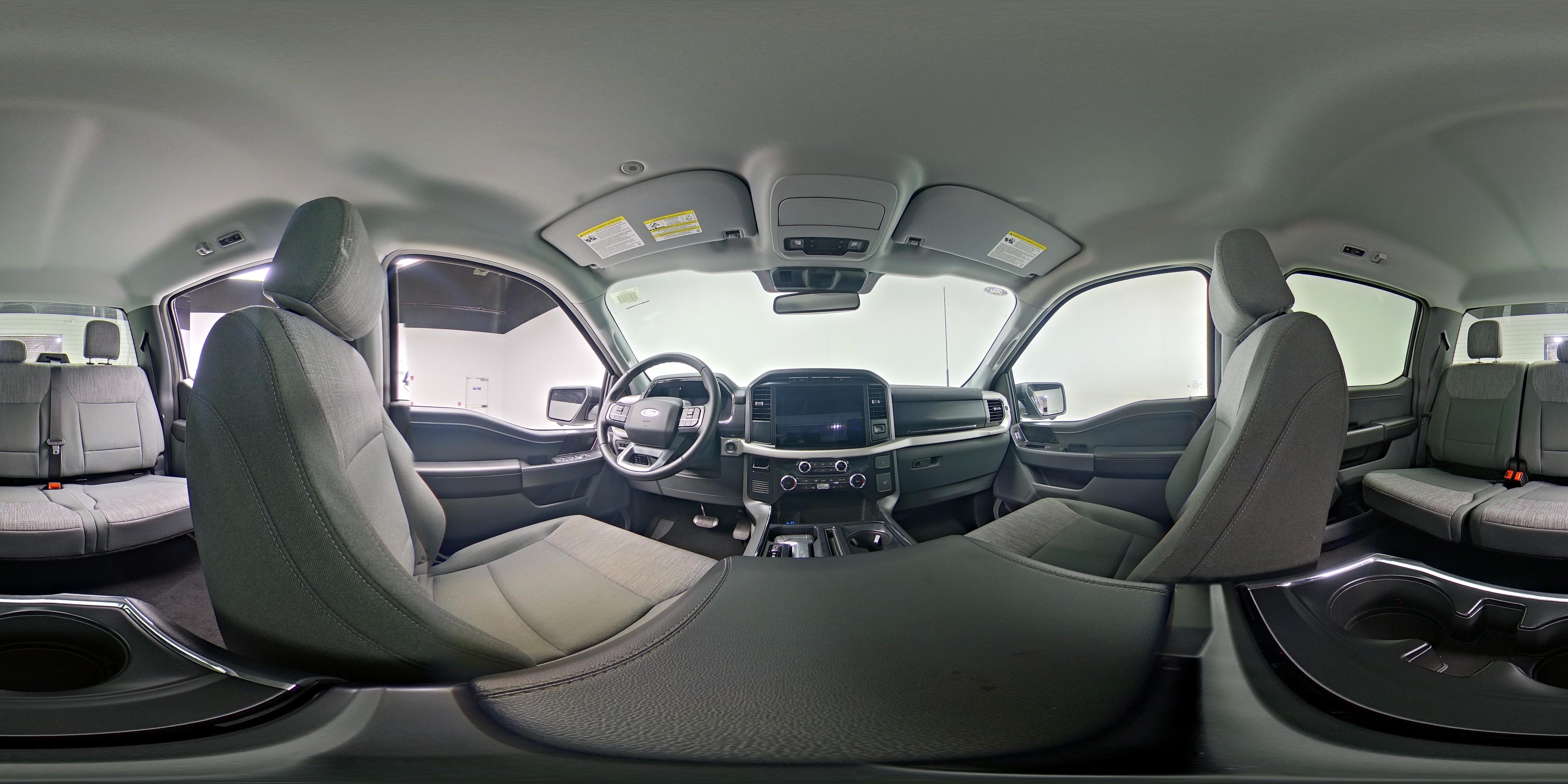 2023 Ford F-150 Lightning XLT - Photo 25