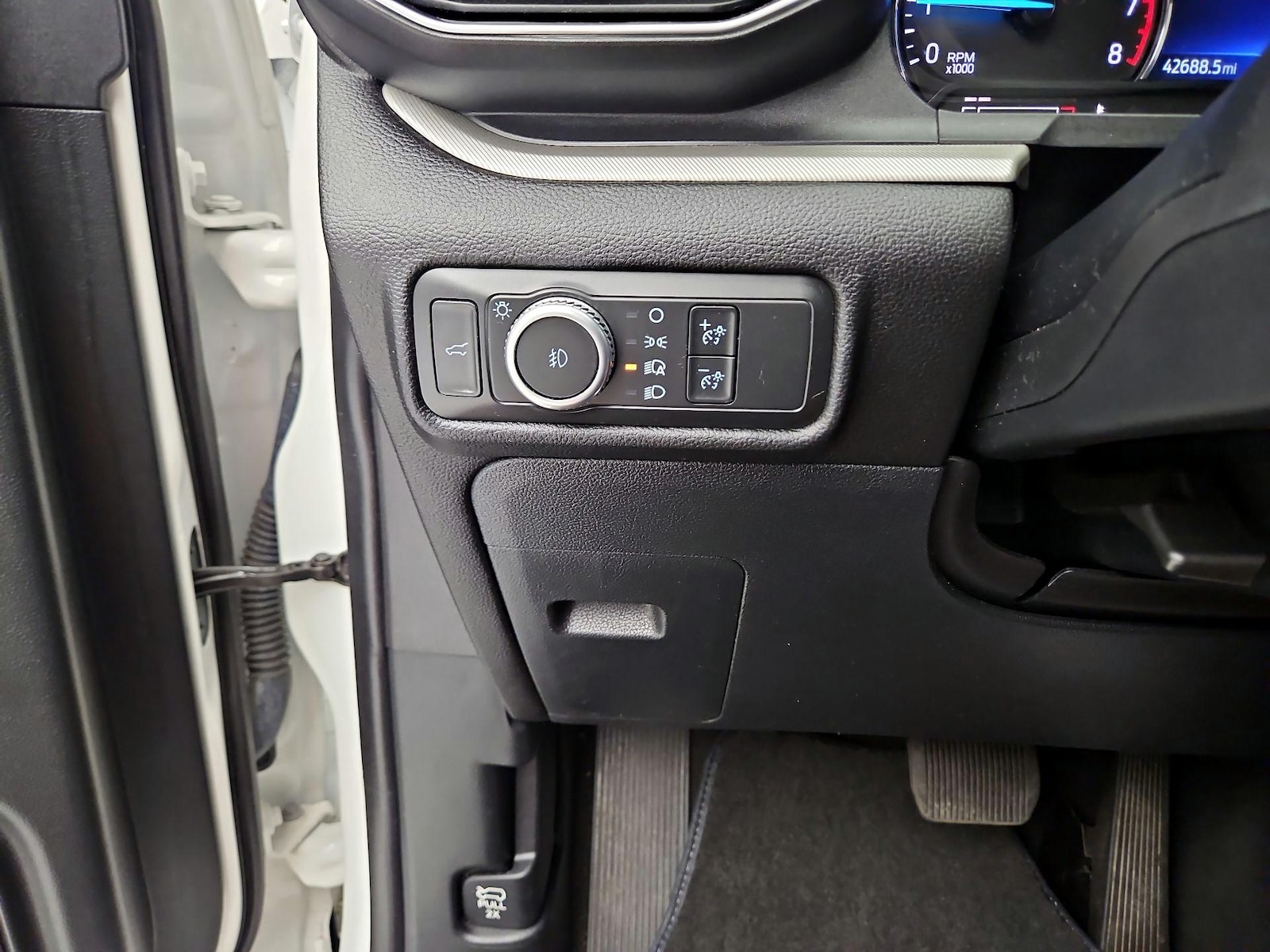 2022 Ford Explorer XLT - Photo 14