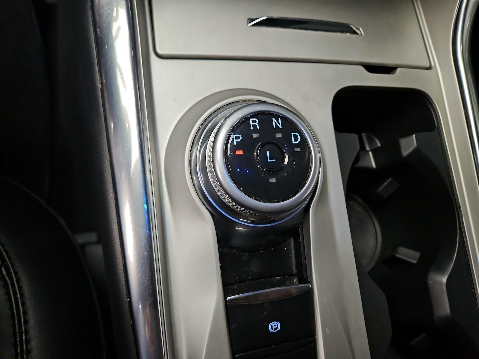 2022 Ford Explorer XLT - Photo 19