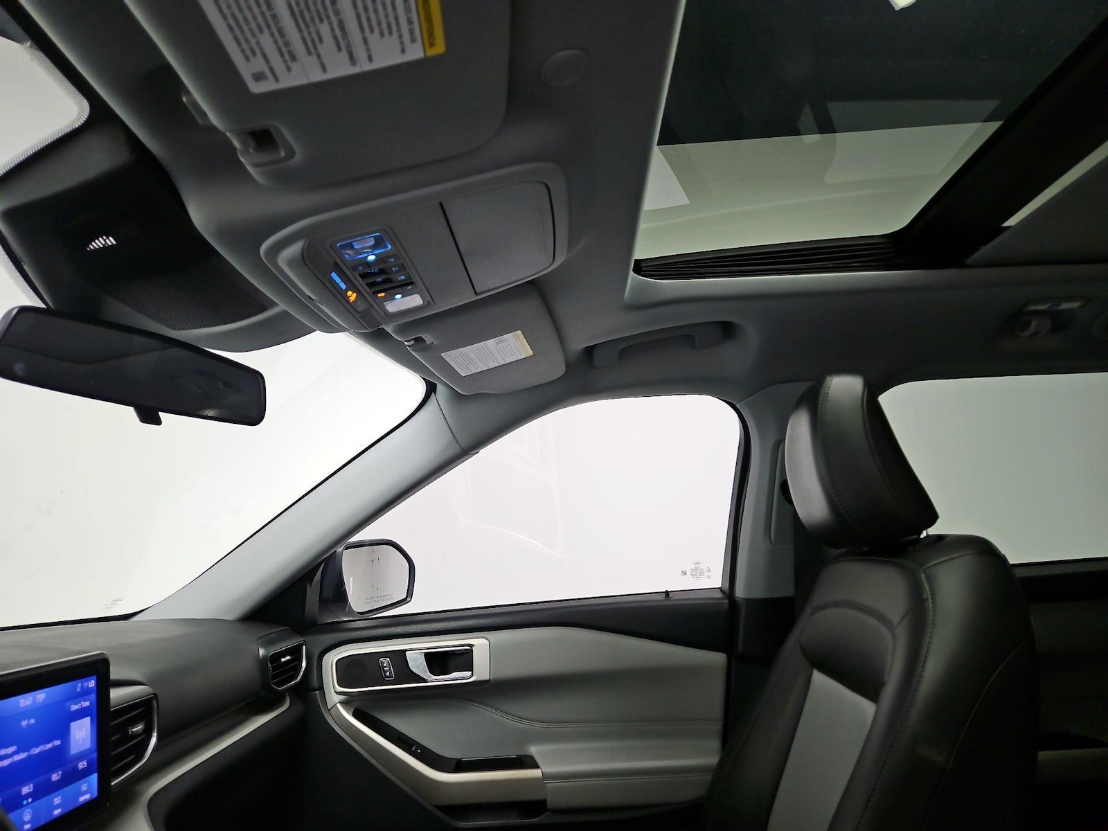 2022 Ford Explorer XLT - Photo 21