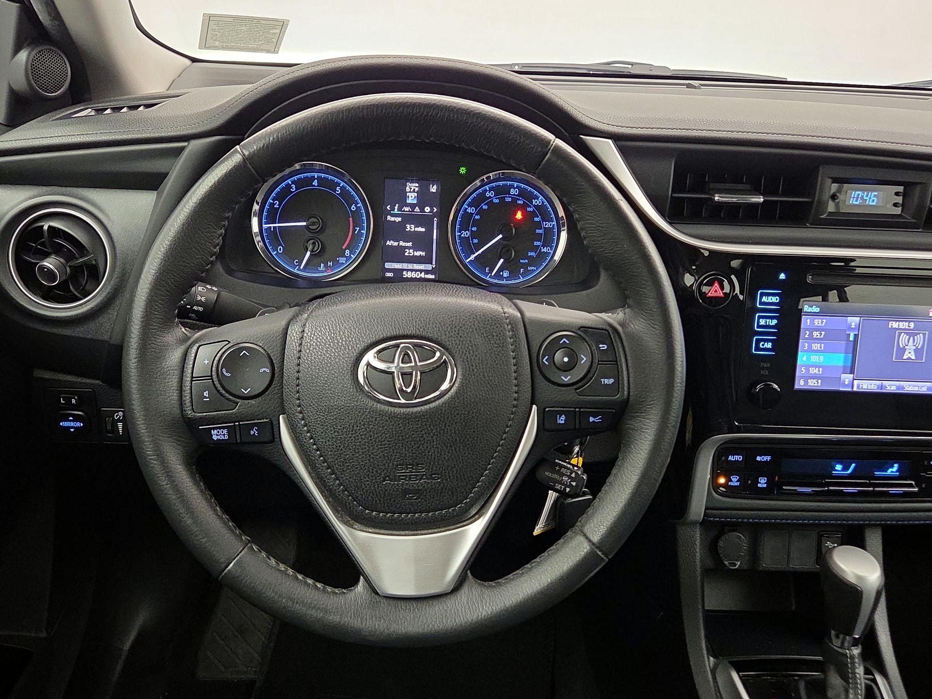 Thumbnail: 2018 Toyota Corolla - 10