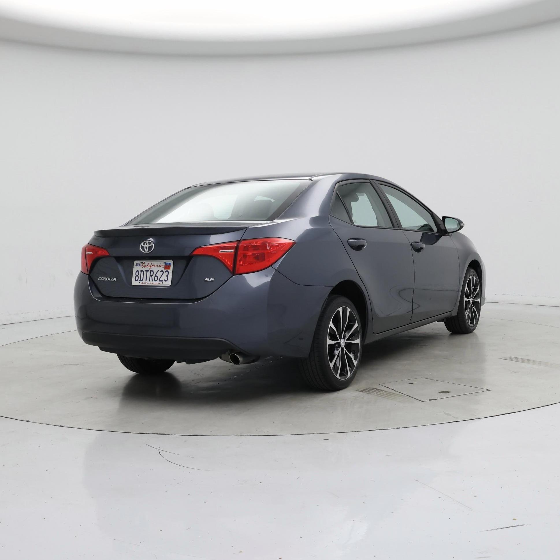 Thumbnail: 2018 Toyota Corolla - 8