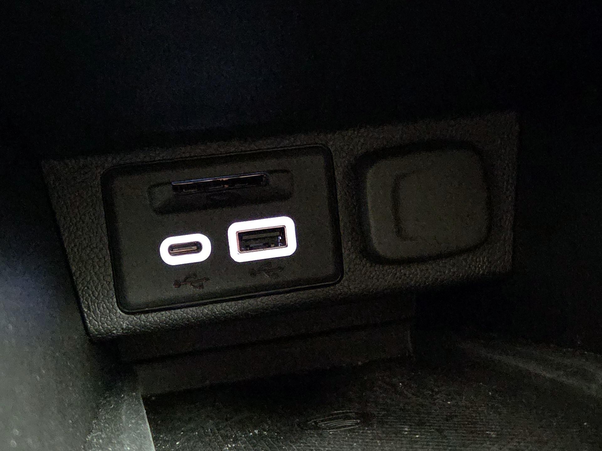 Thumbnail: 2023 Chevrolet Bolt EUV - 18