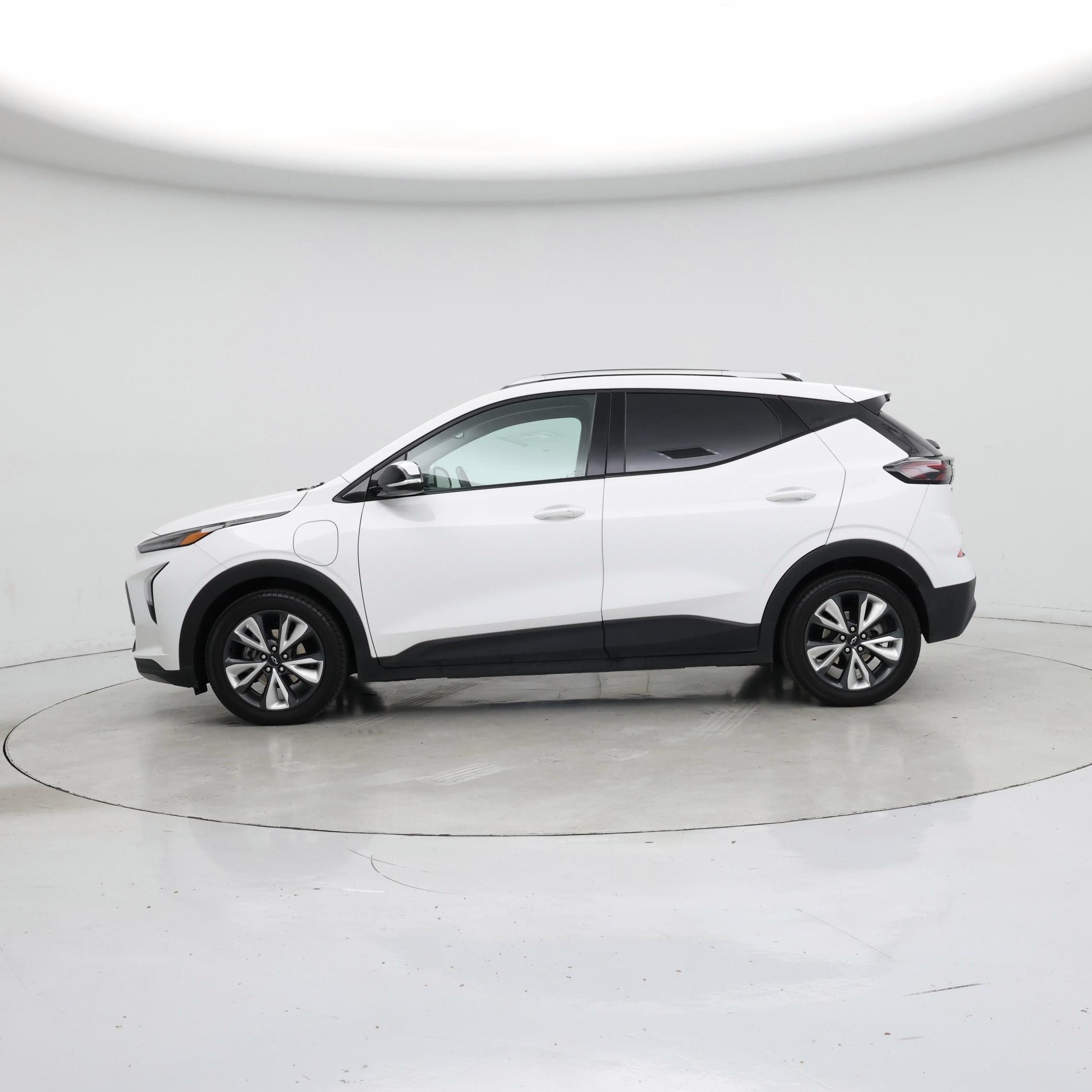 Thumbnail: 2023 Chevrolet Bolt EUV - 3