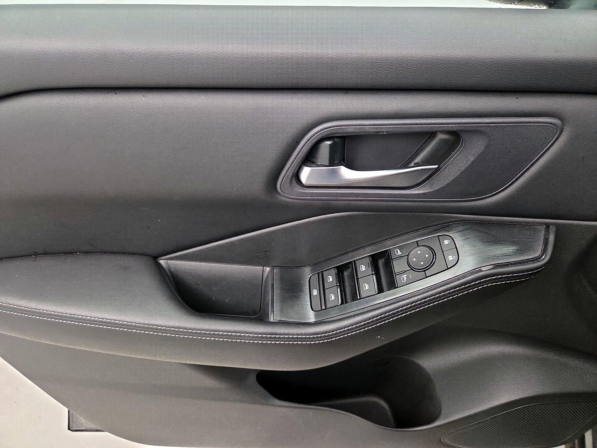 Thumbnail: 2024 Nissan Rogue - 12