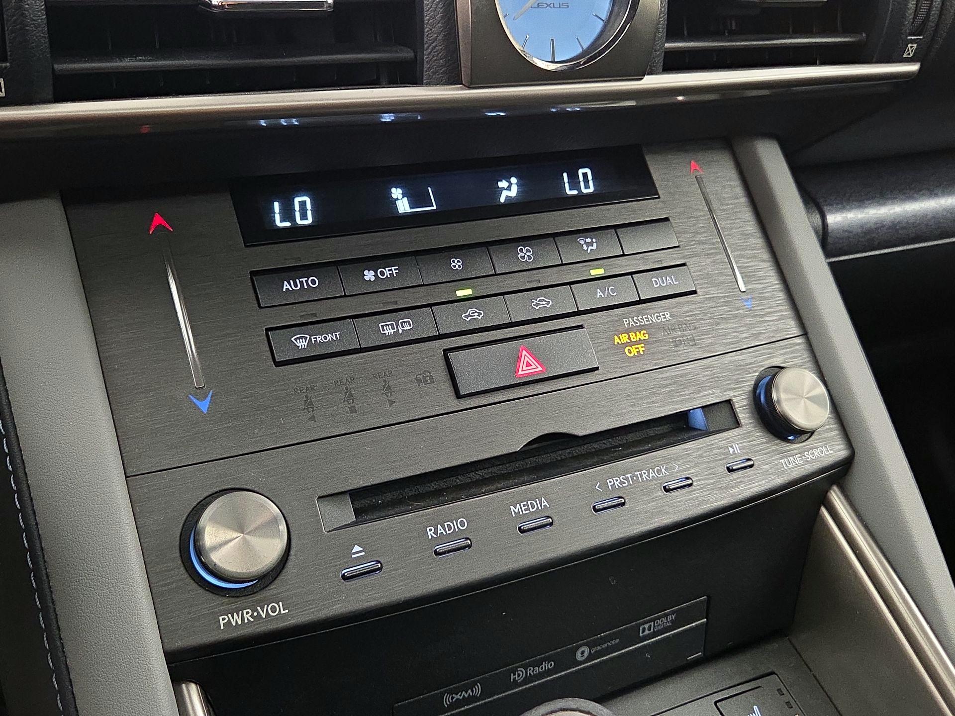 Thumbnail: 2020 Lexus IS - 17