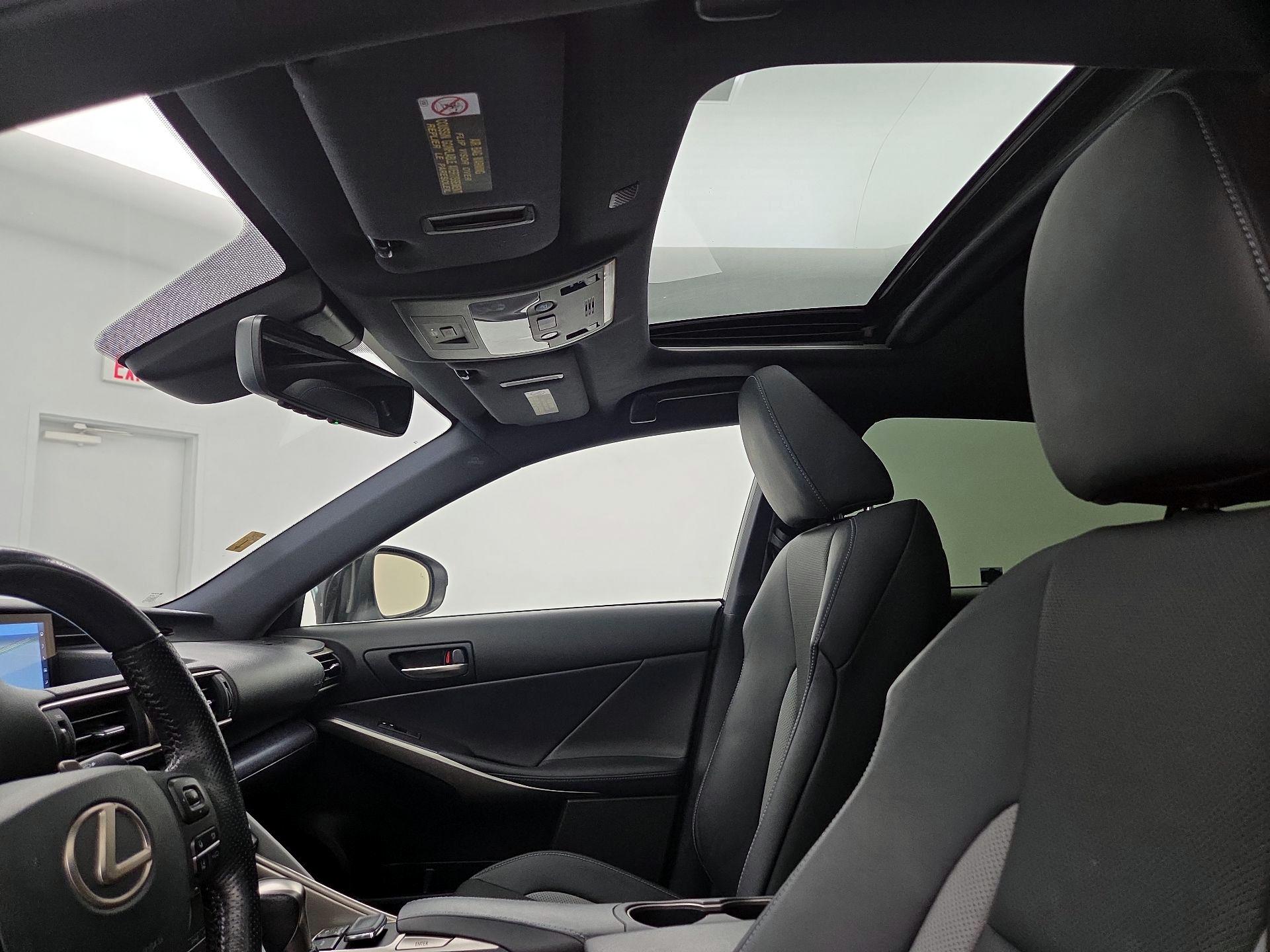 Thumbnail: 2020 Lexus IS - 20