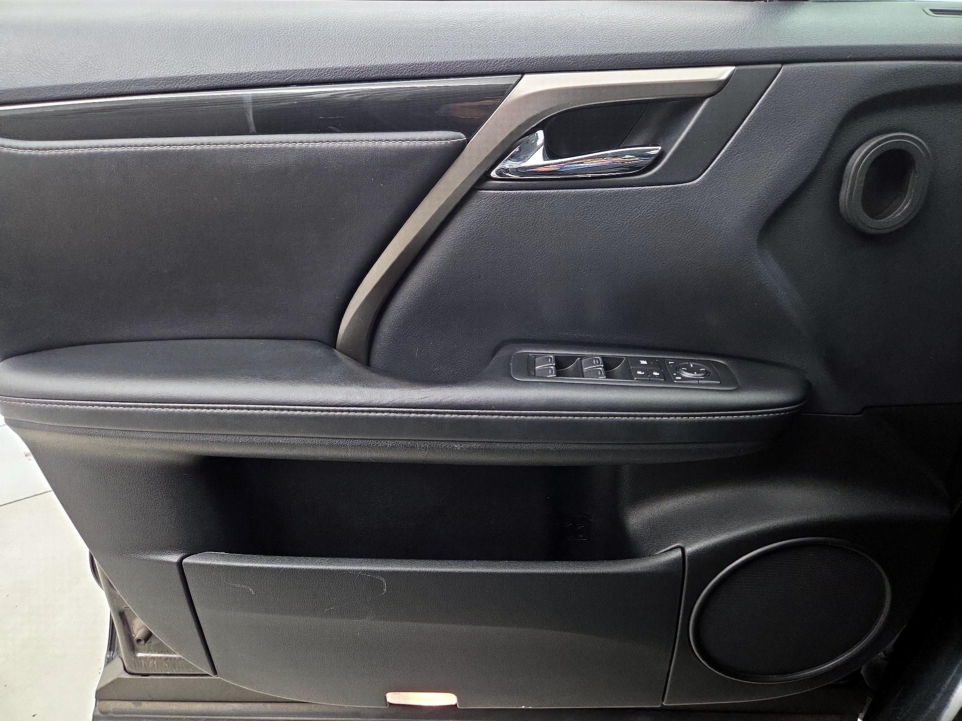 Thumbnail: 2018 Lexus RX - 12