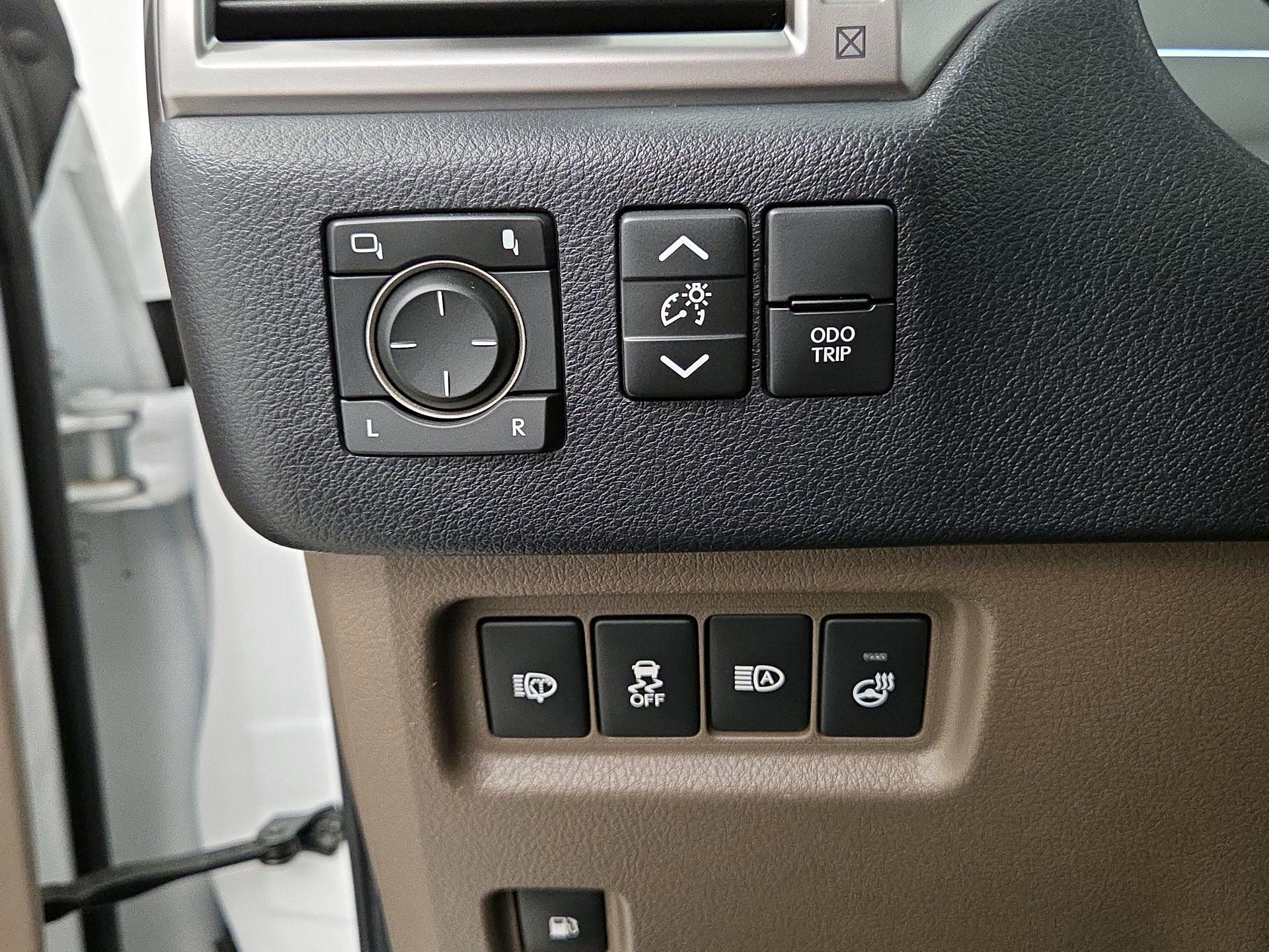 Thumbnail: 2022 Lexus GX - 13