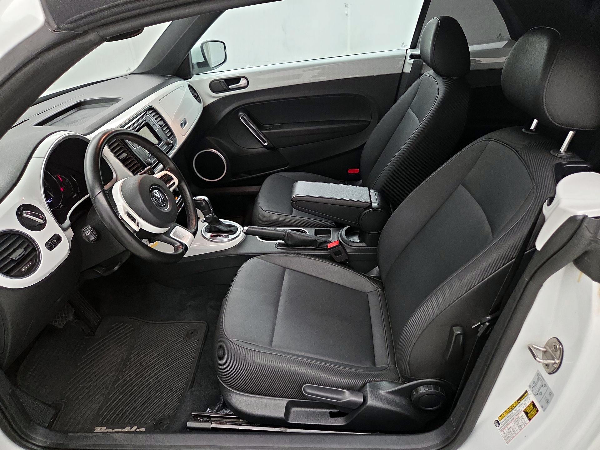 Thumbnail: 2019 Volkswagen Beetle - 11