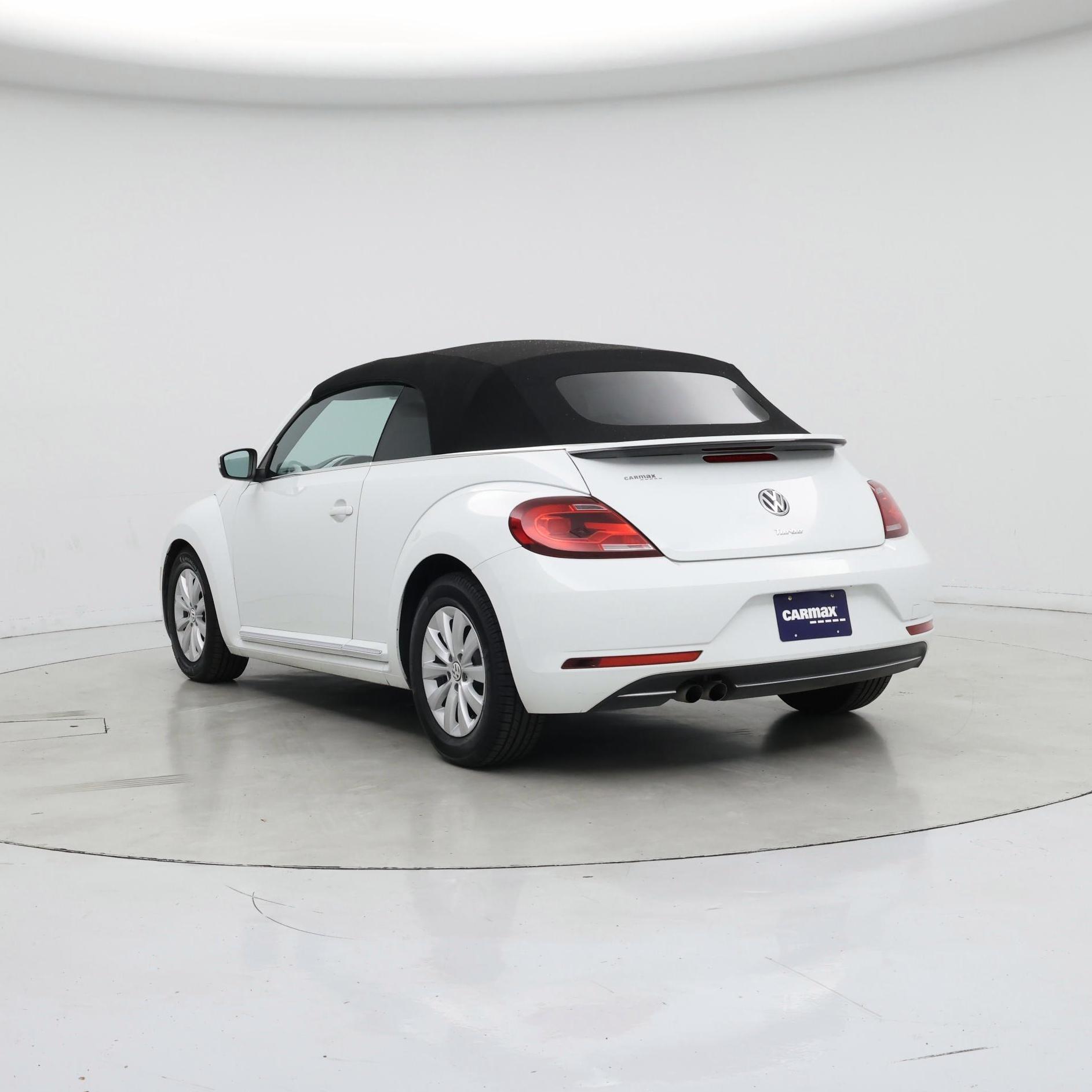 Thumbnail: 2019 Volkswagen Beetle - 2