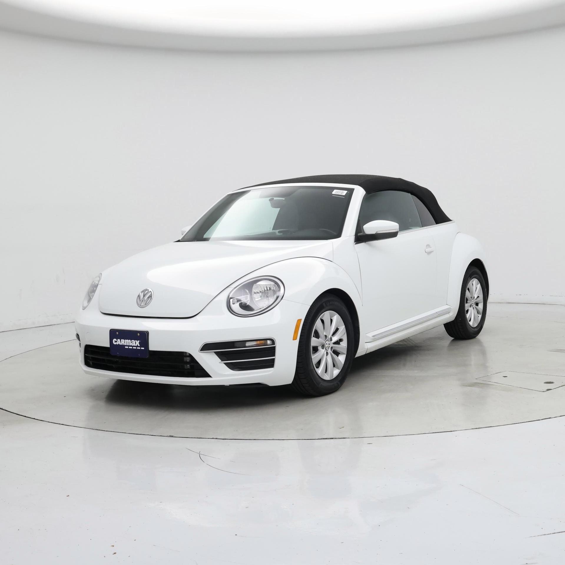 Thumbnail: 2019 Volkswagen Beetle - 4