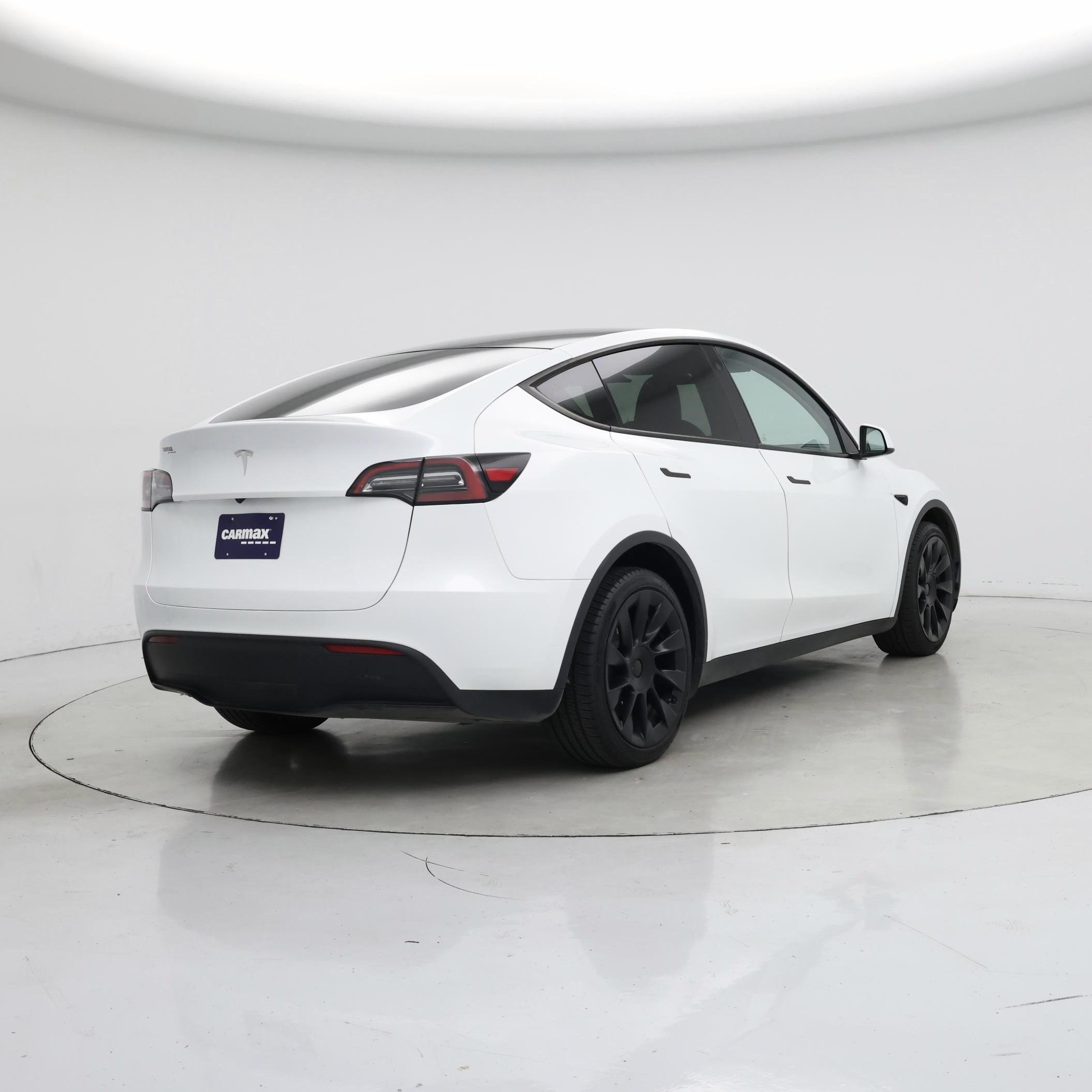 Thumbnail: 2023 Tesla Model Y - 8